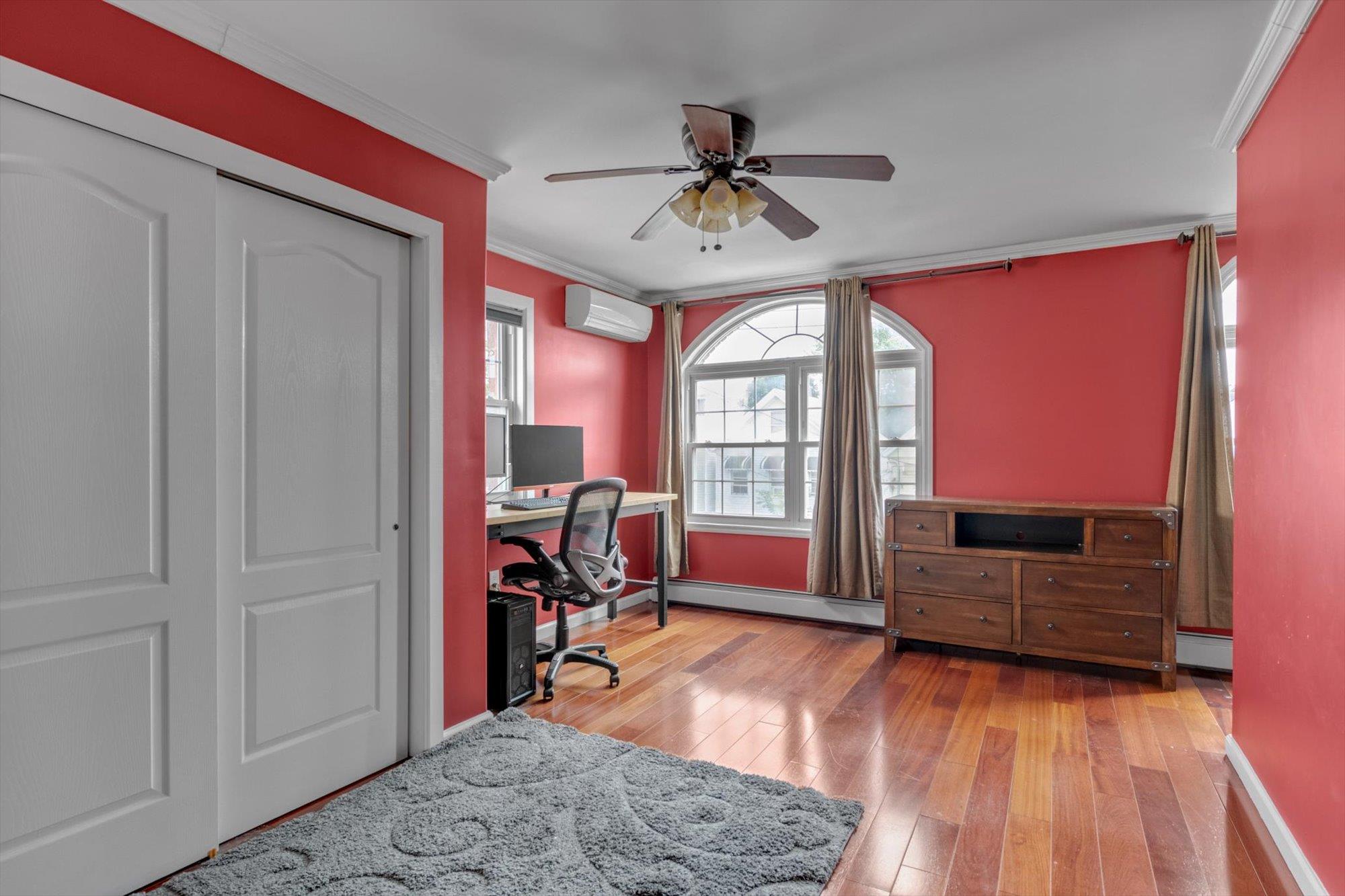 90 Milford Street Property Photo 10