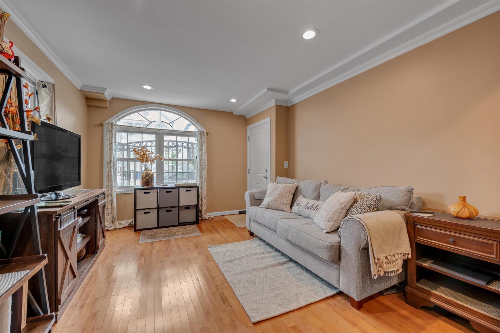 90 Milford Street Property Photo 13