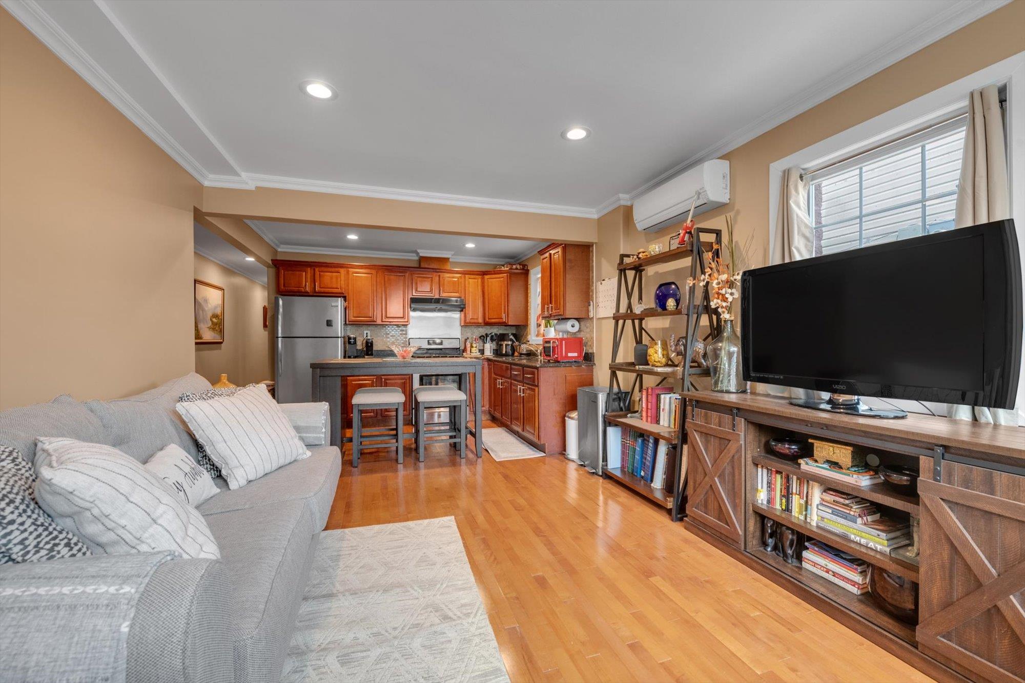 90 Milford Street Property Photo 14