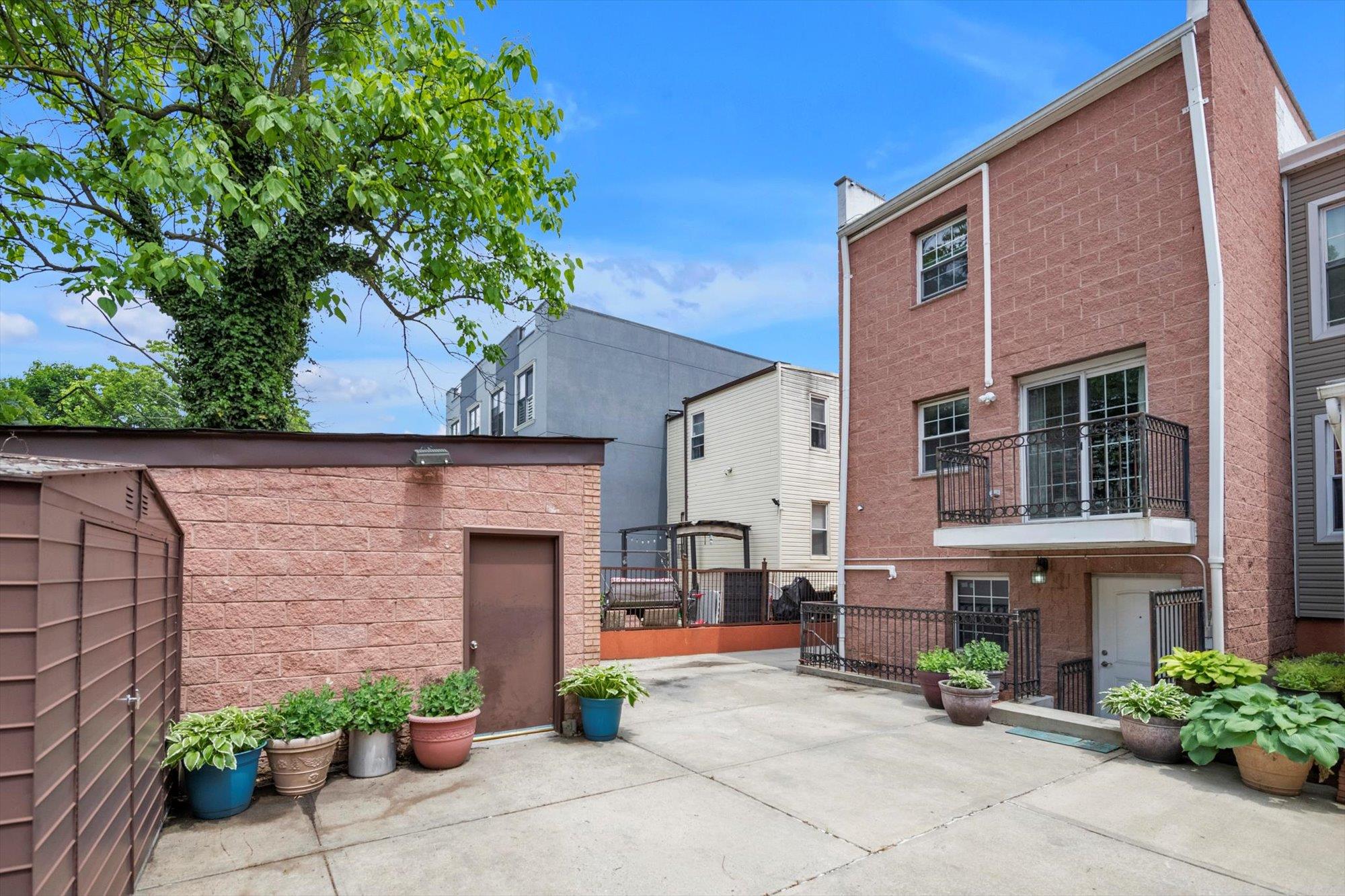 90 Milford Street Property Photo 22