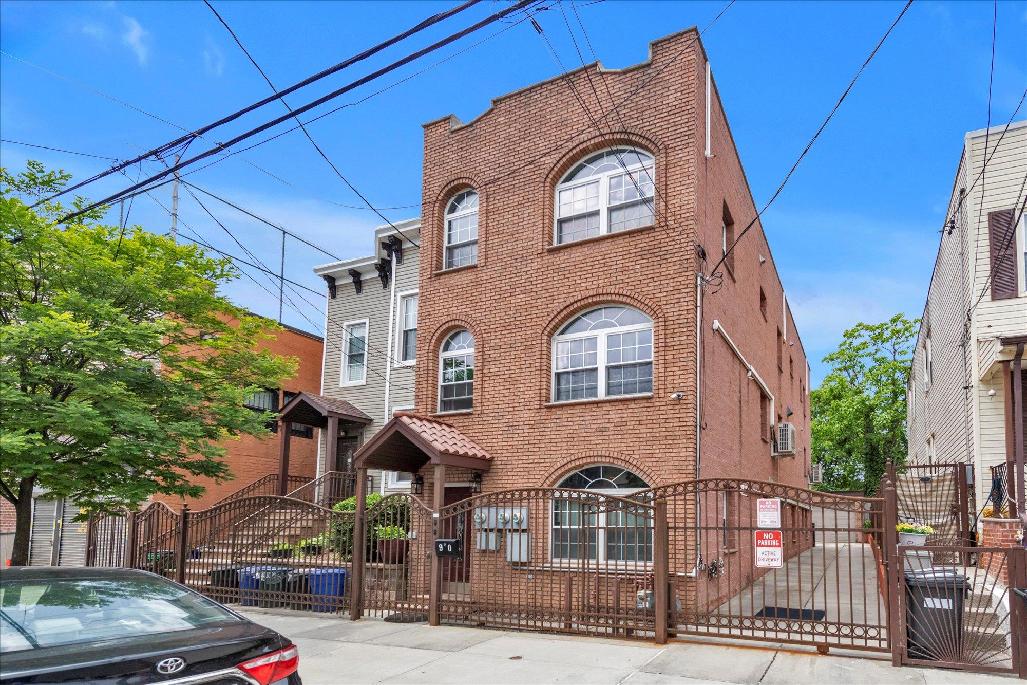 90 Milford Street Property Photo 25