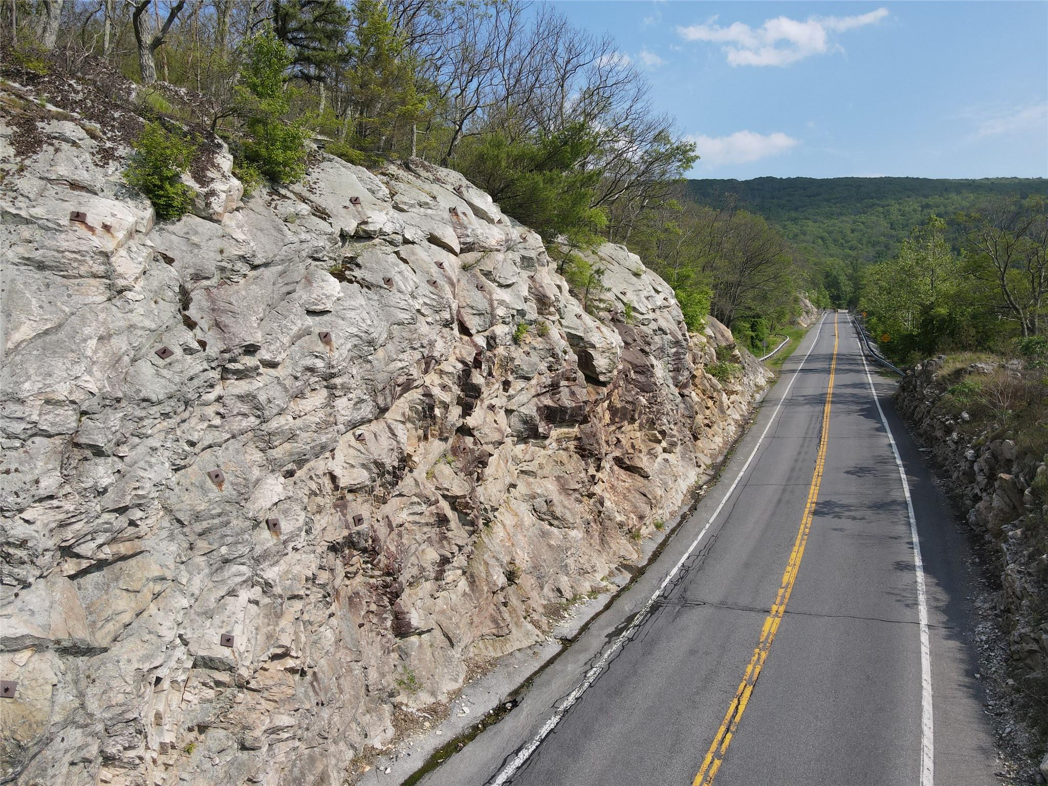 Route 52 Property Photo 15