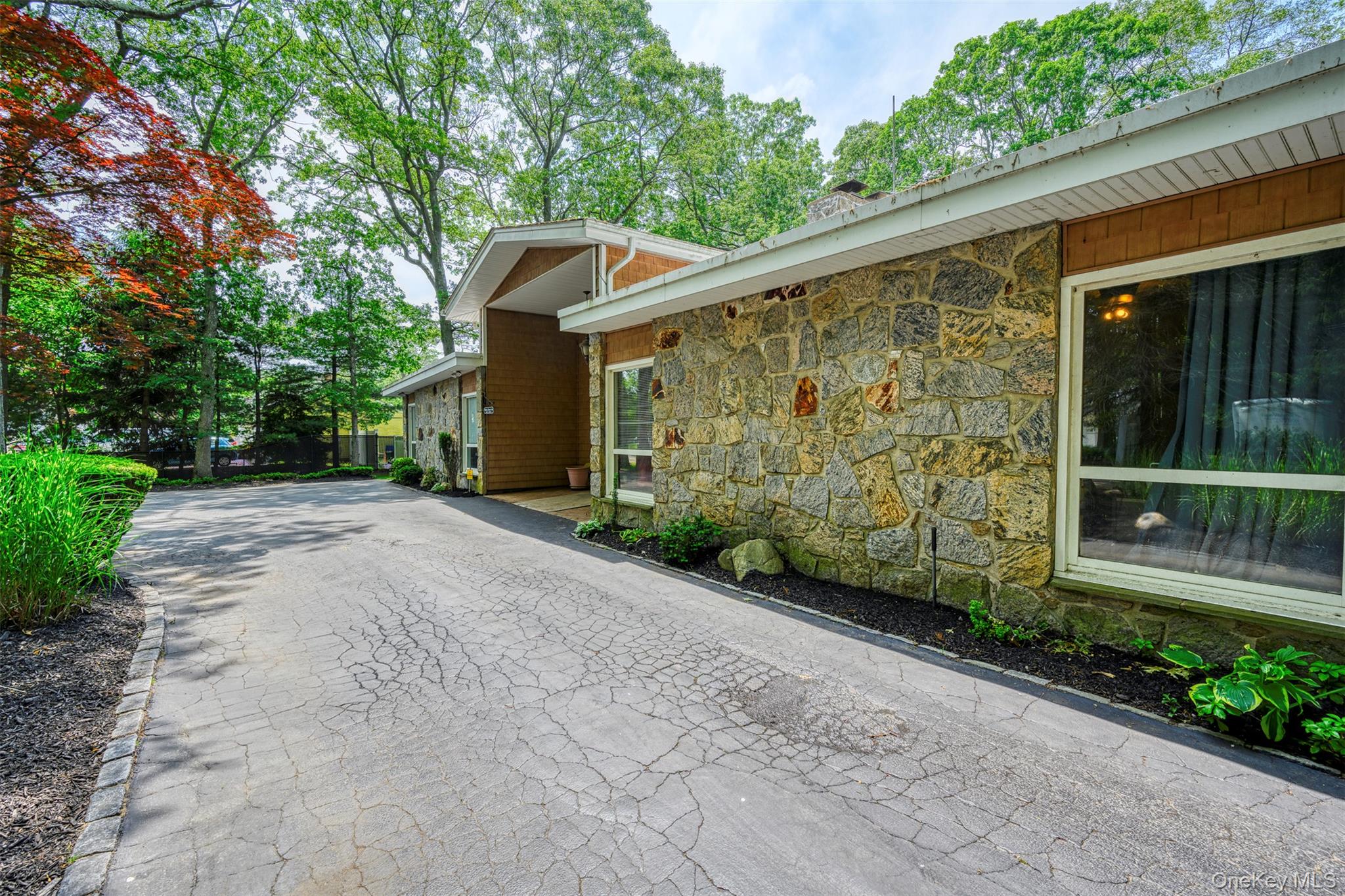 10 Hunter Avenue Property Photo 3