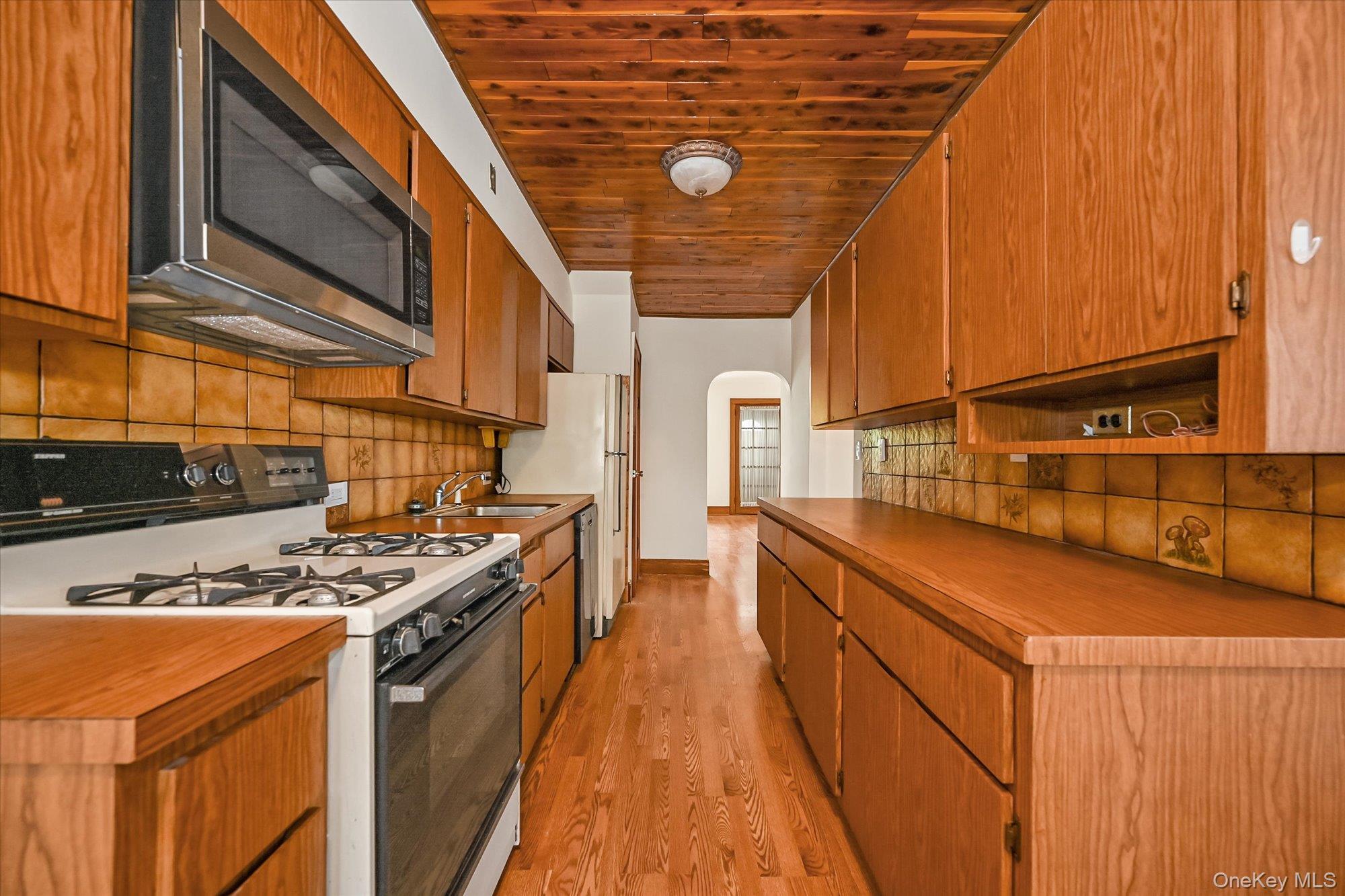 5428 65th Place Property Photo 15