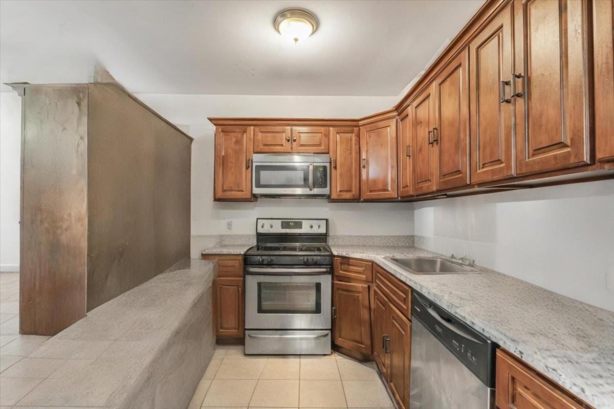 6944 Thursby Avenue Property Photo 13