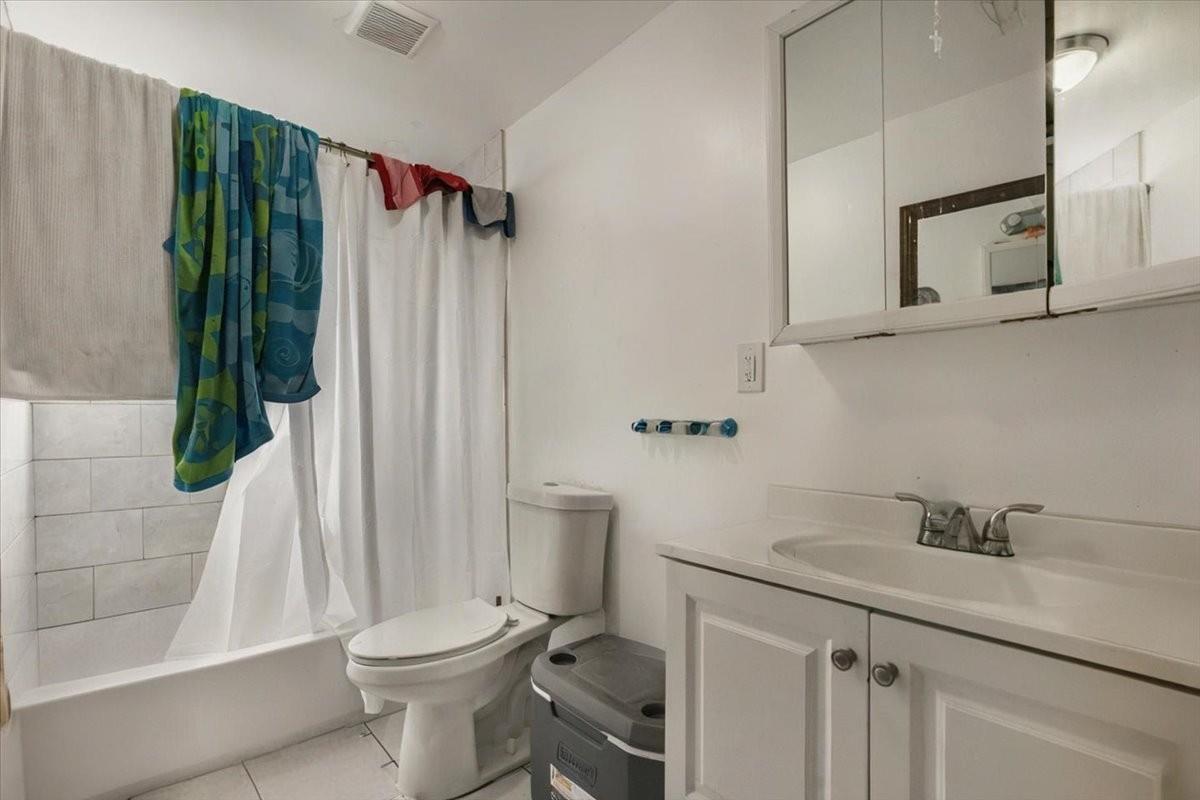 6944 Thursby Avenue Property Photo 16