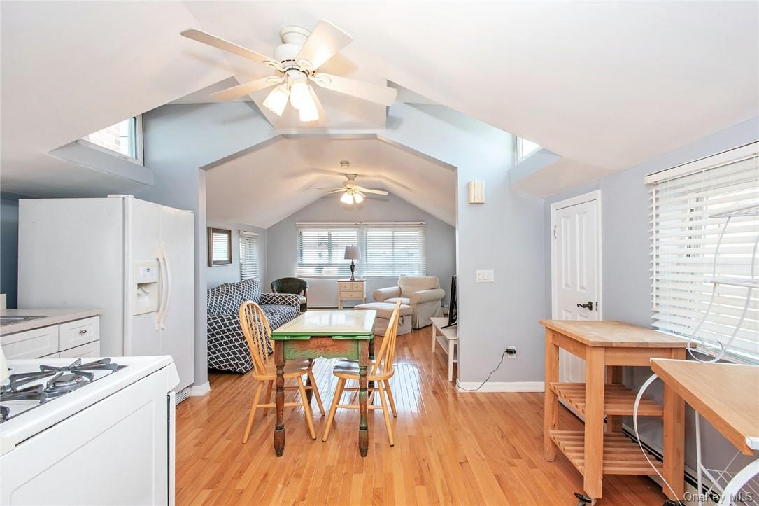 25 B Edgewater Park 25 B Property Photo 10