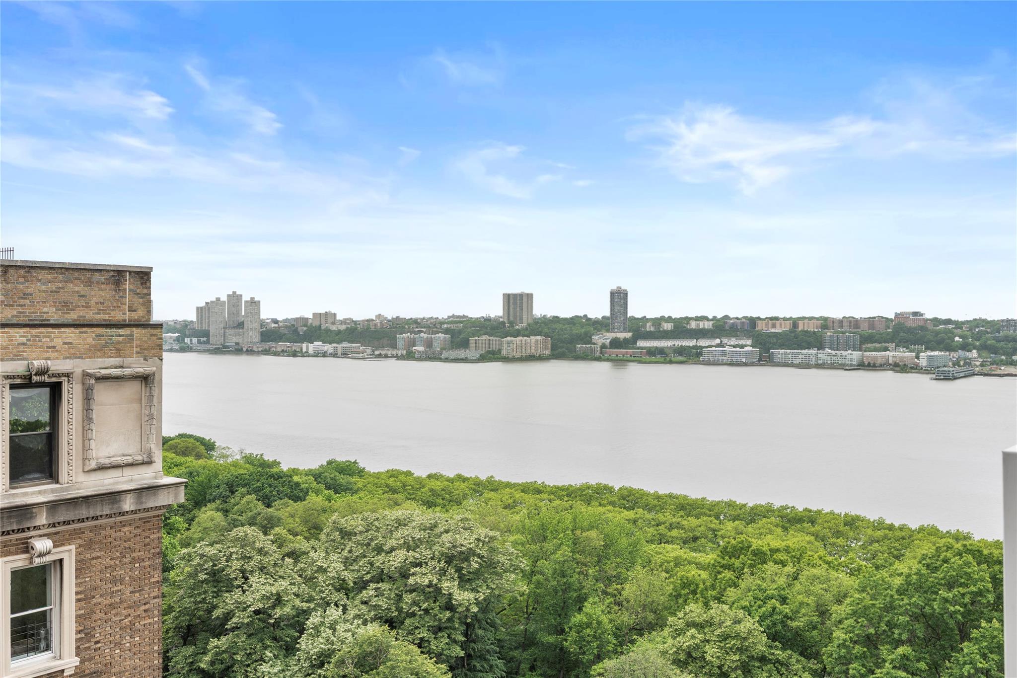 310 Riverside Drive 1509 Property Photo 1