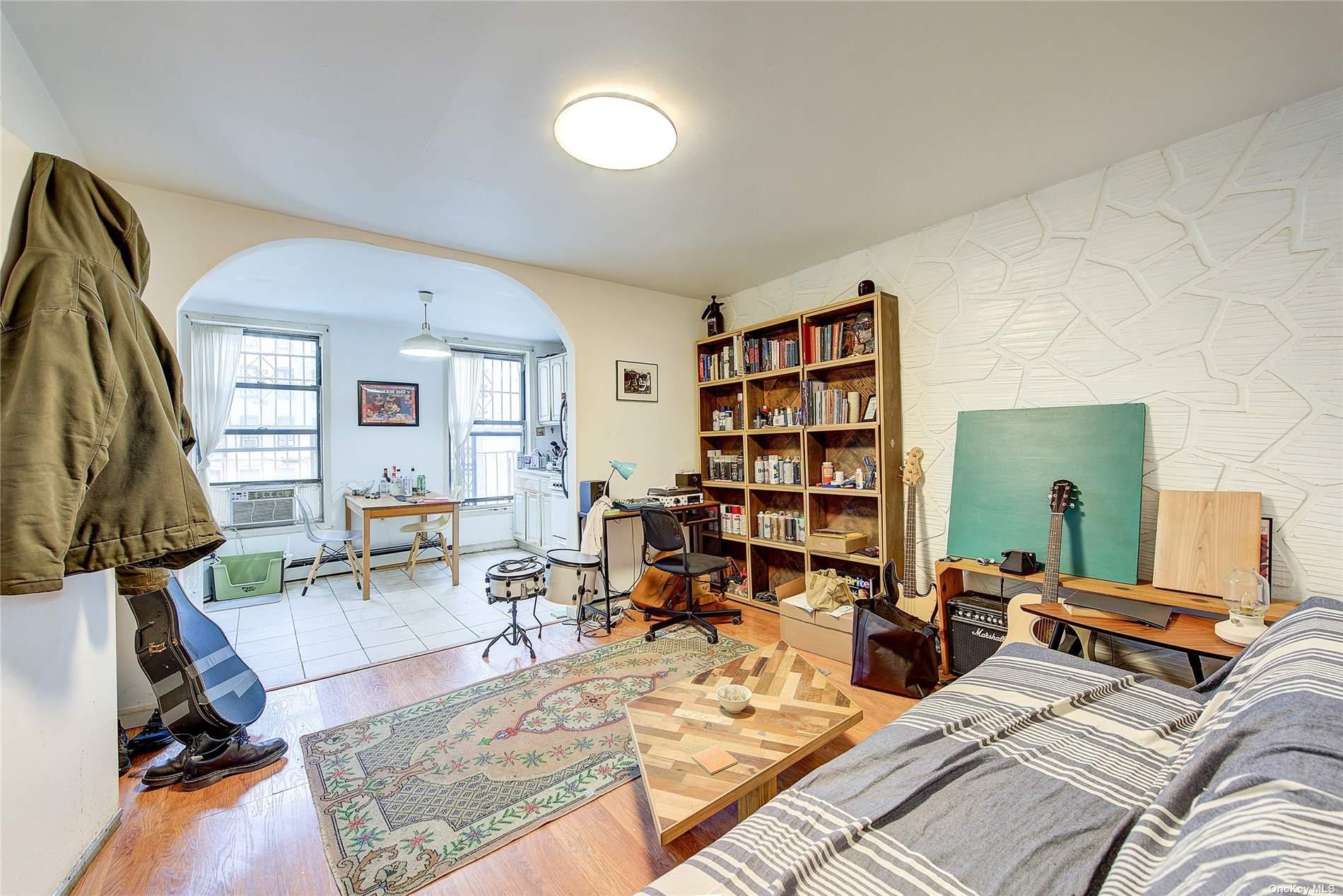 230 S 2nd Street Property Photo 5