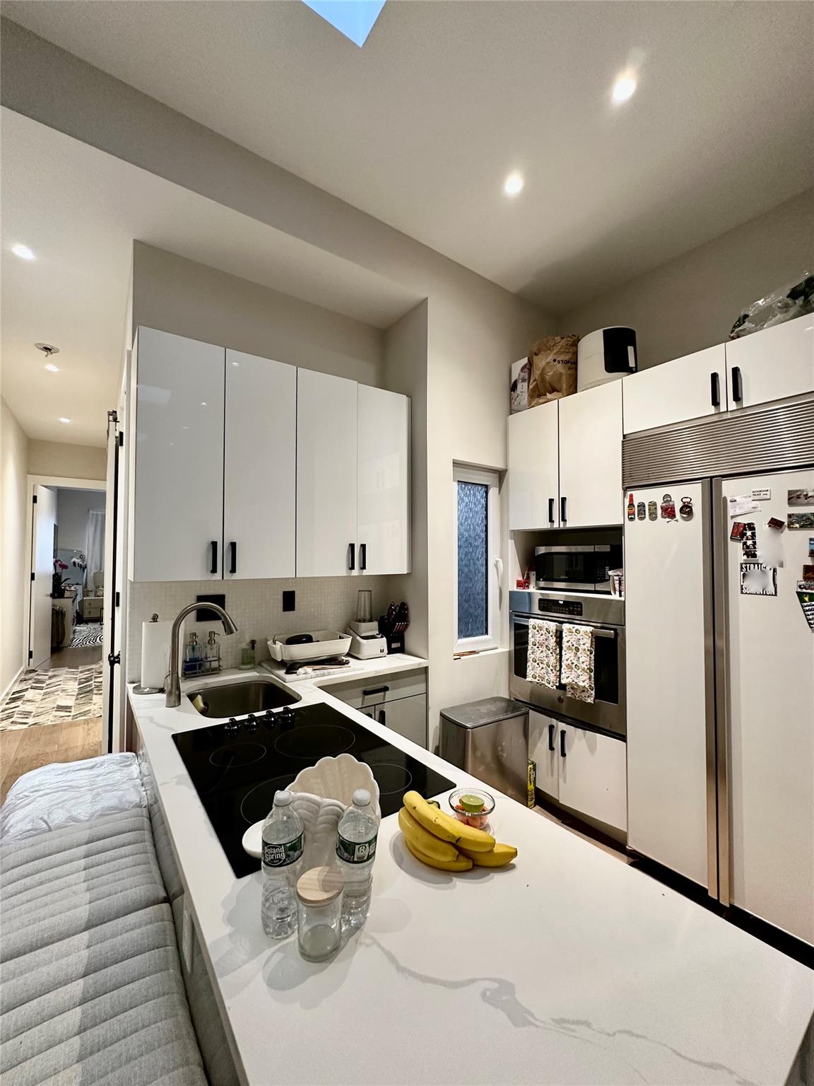 25-64 38th Street Property Photo 7