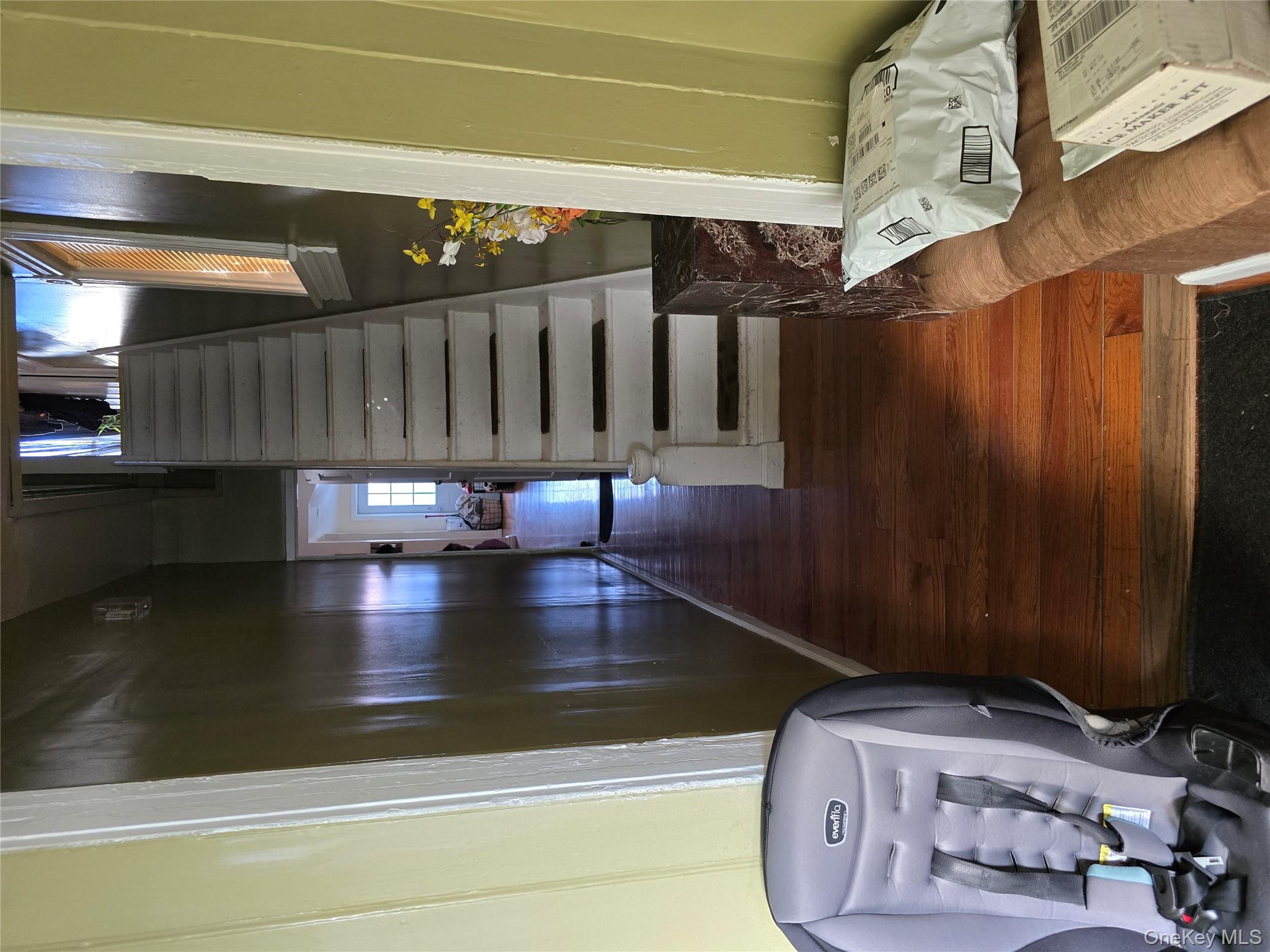 367 Lincoln Avenue Property Photo 3