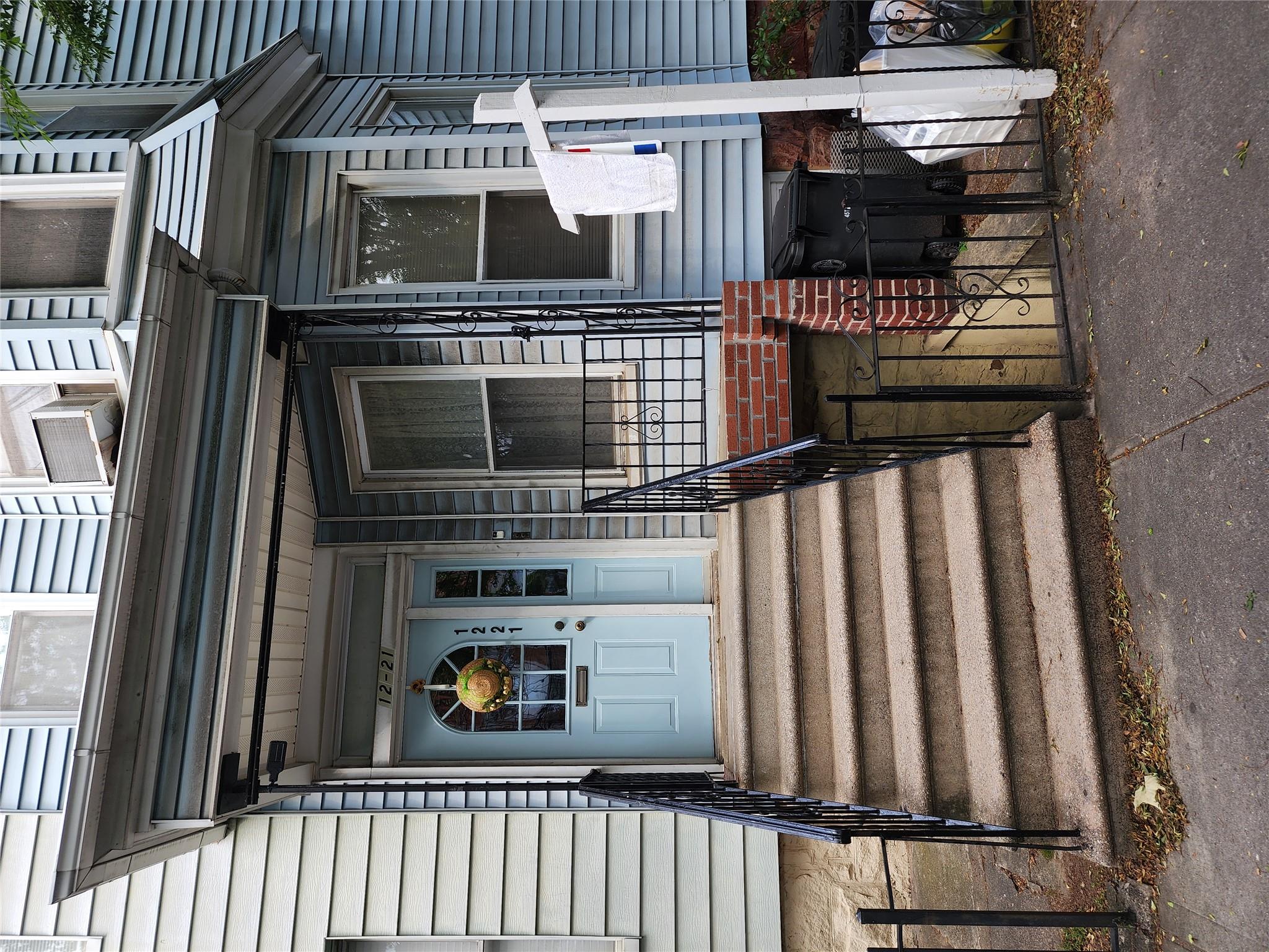 12-21 30th Drive Property Photo 16