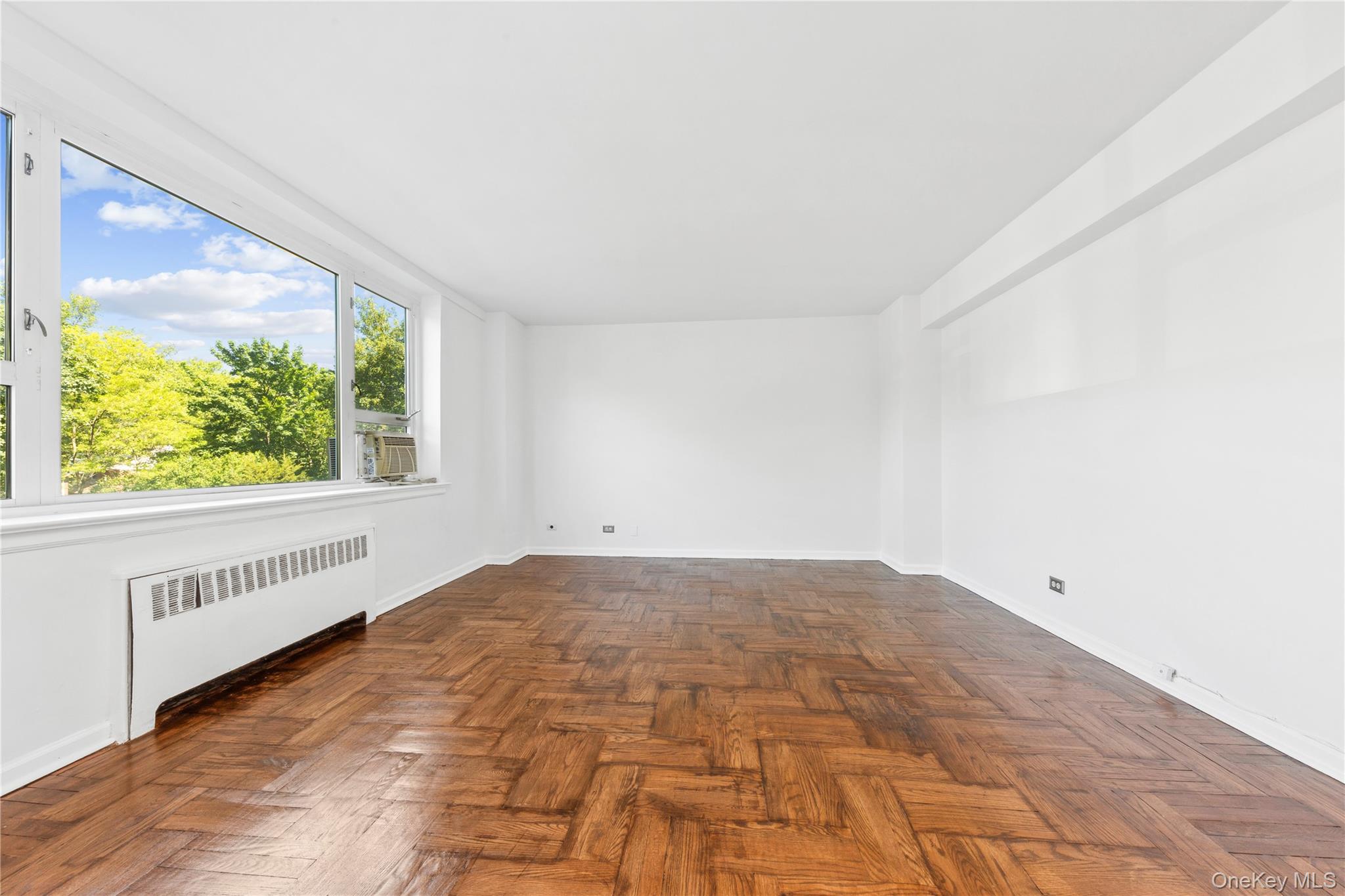 5355 Henry Hudson Parkway 4g Property Photo 3