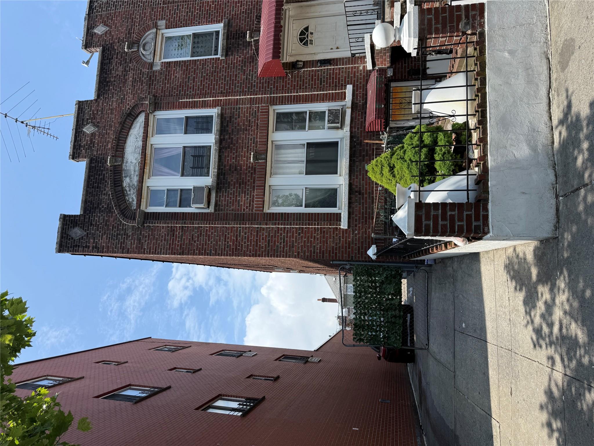 35-46 92 St Street Property Photo 1