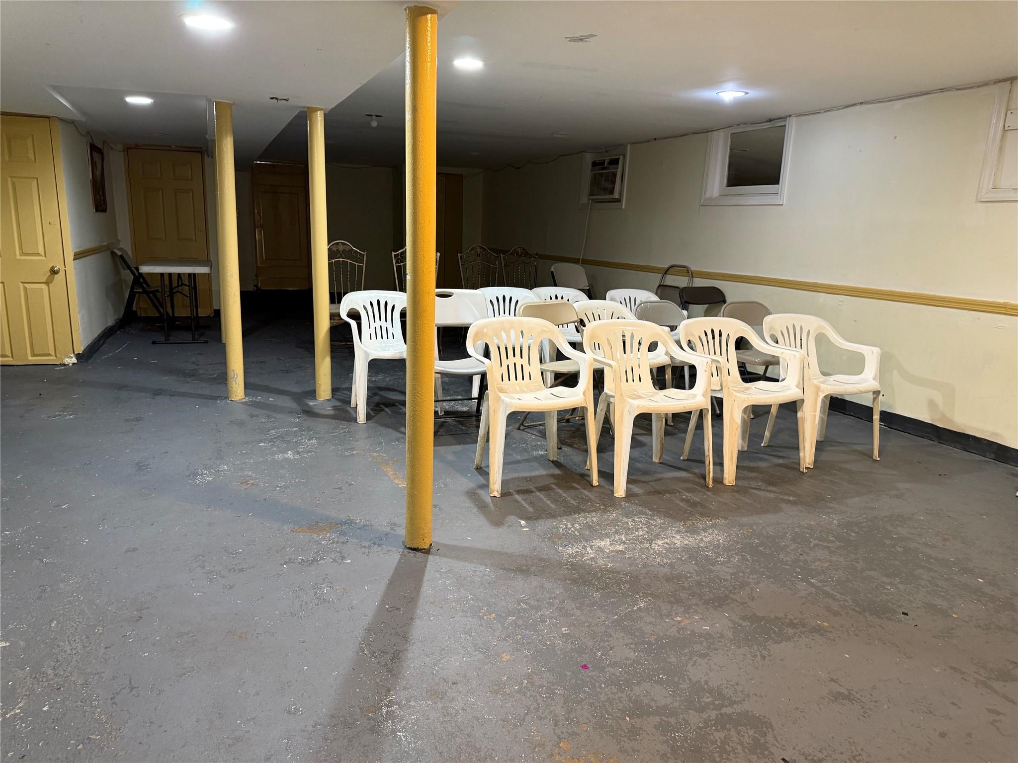 35-46 92 St Street Property Photo 7