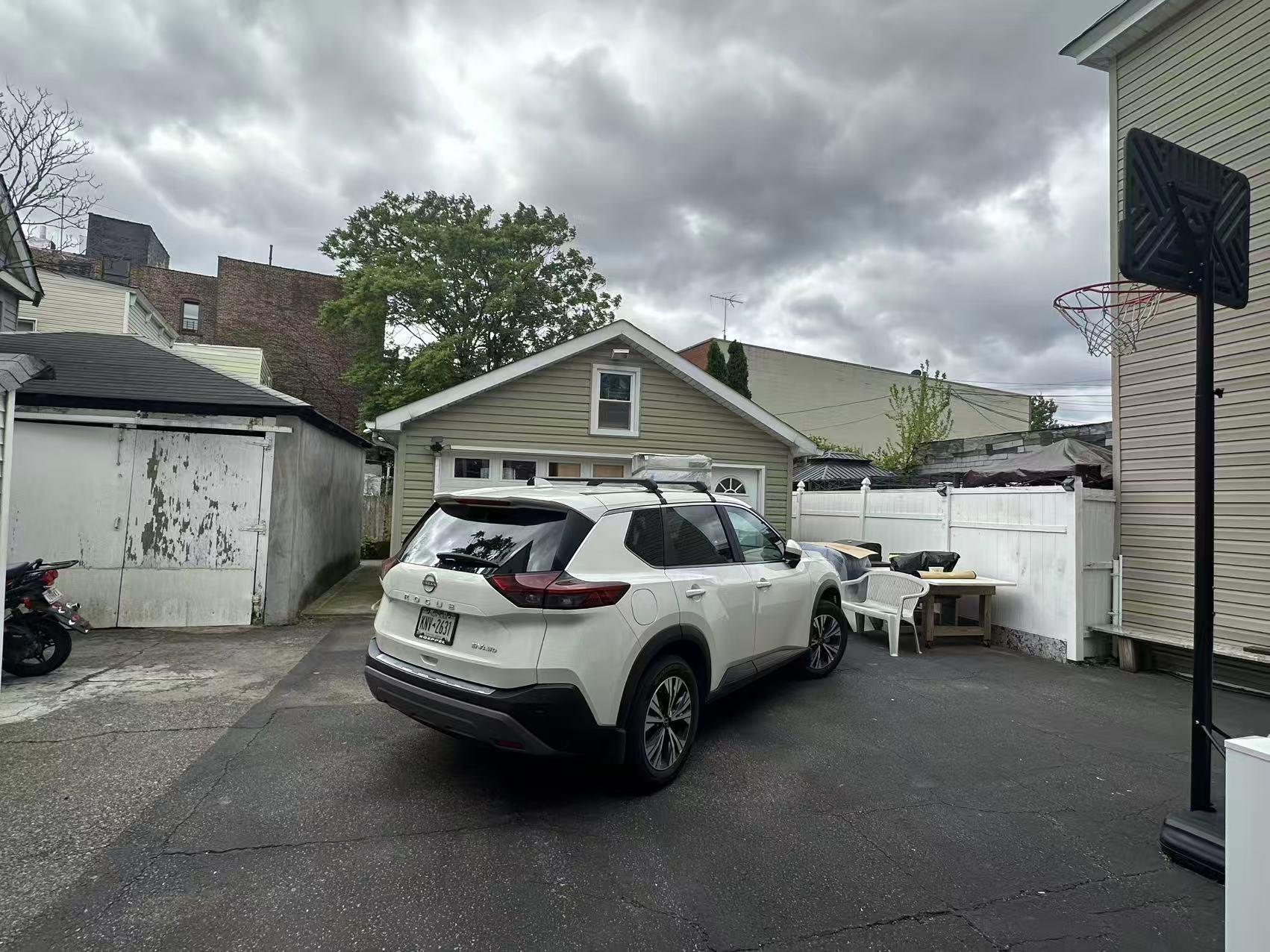 96-16 35th Avenue Property Photo 9