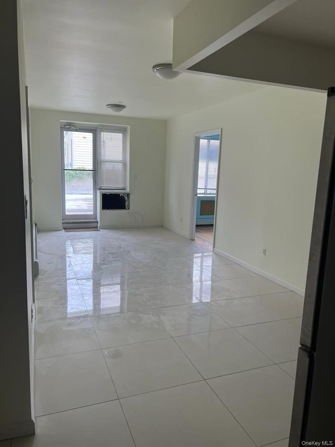 31-53 Linden Place 2e Property Photo 4