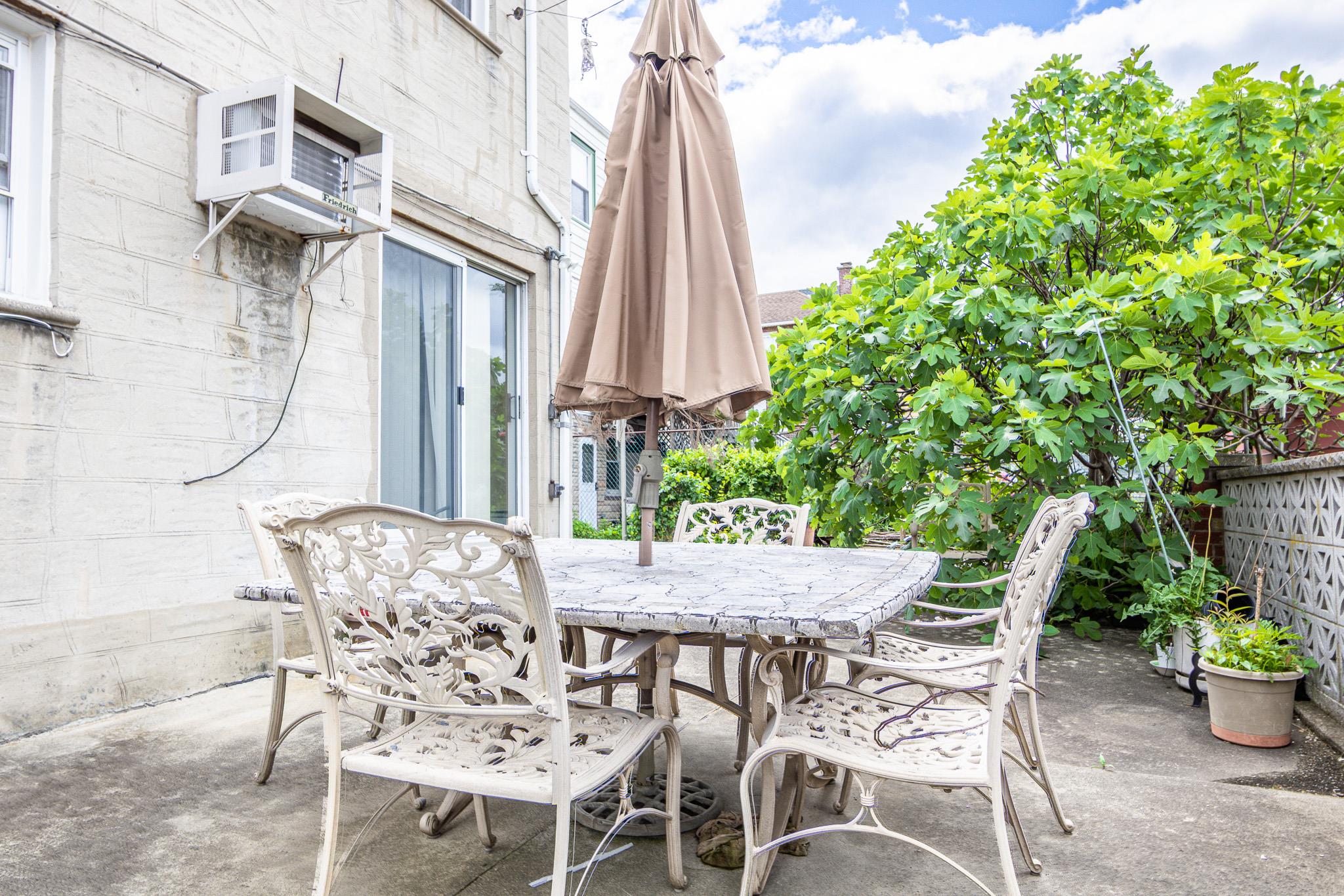 1925 Bogart Avenue Property Photo 4