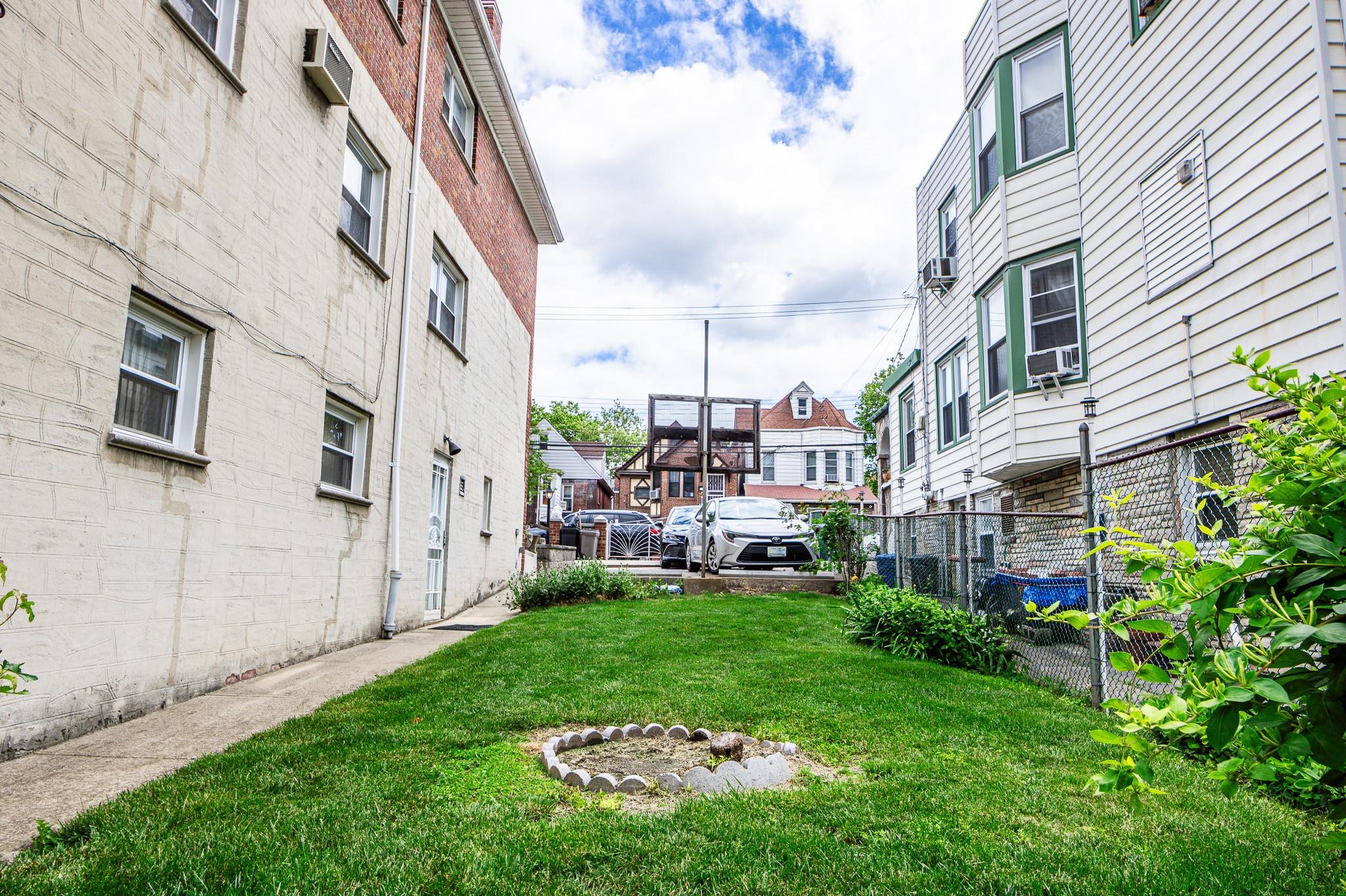1925 Bogart Avenue Property Photo 6