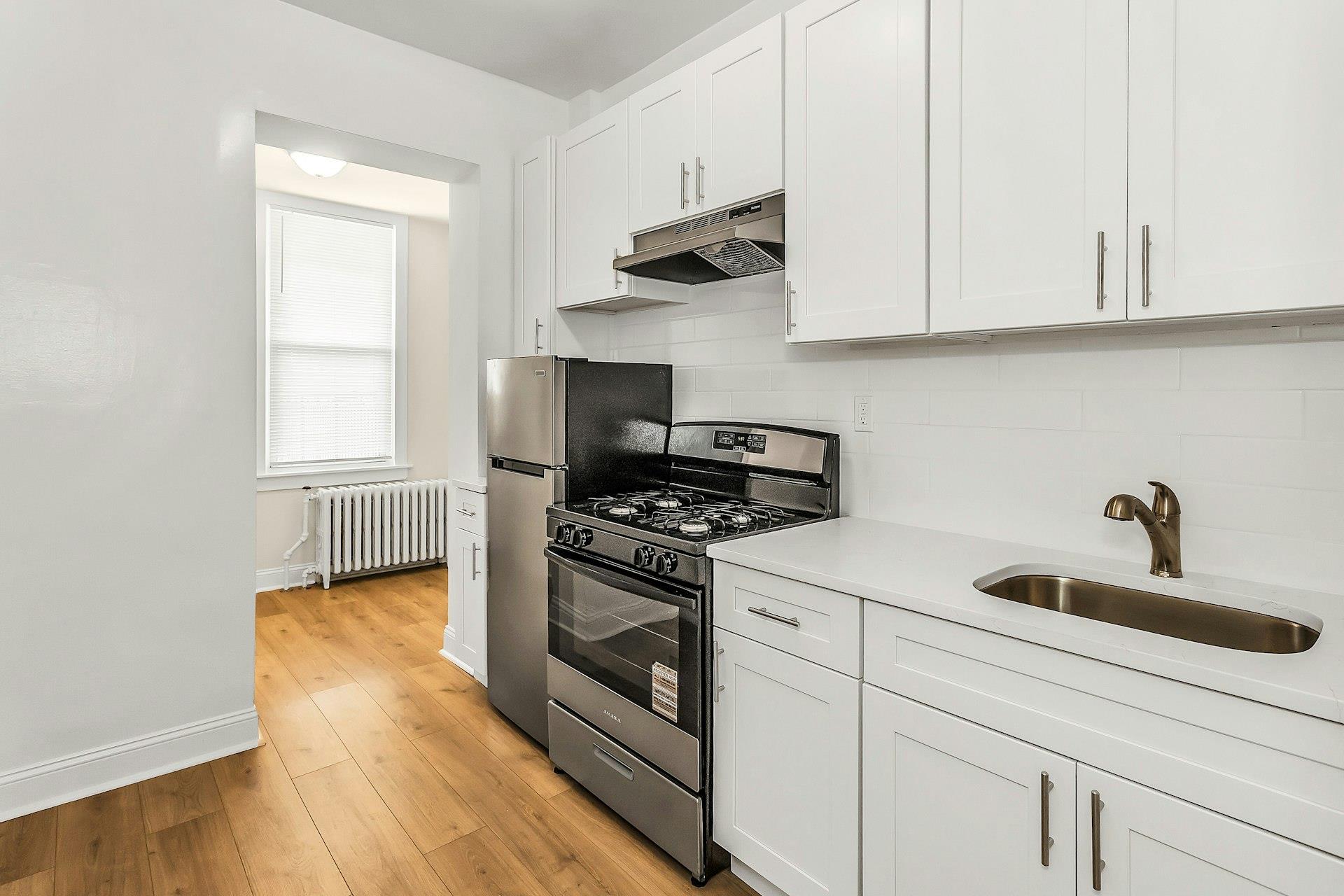 25-34 42nd Street Property Photo 8