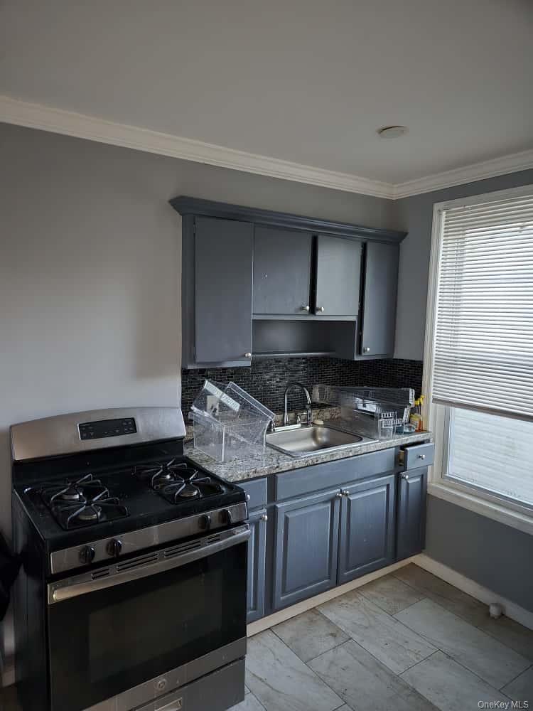 515 Summit Ave Property Photo 10