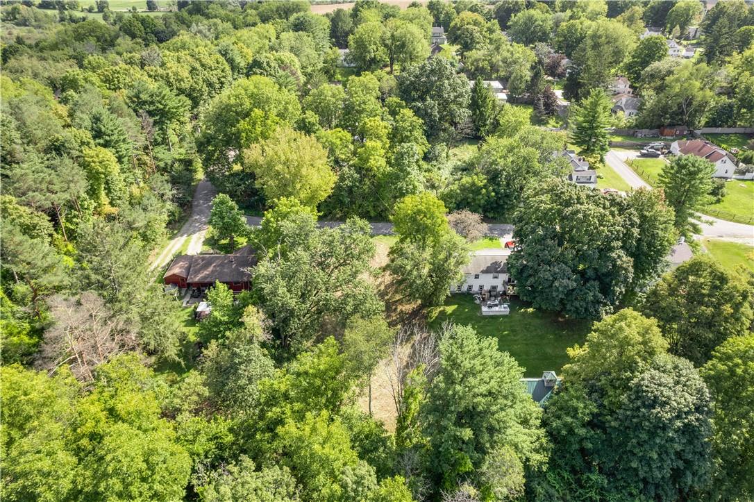 80 Midway Avenue Property Photo 4