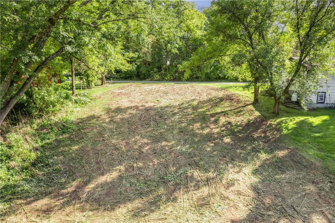 80 Midway Avenue Property Photo 14