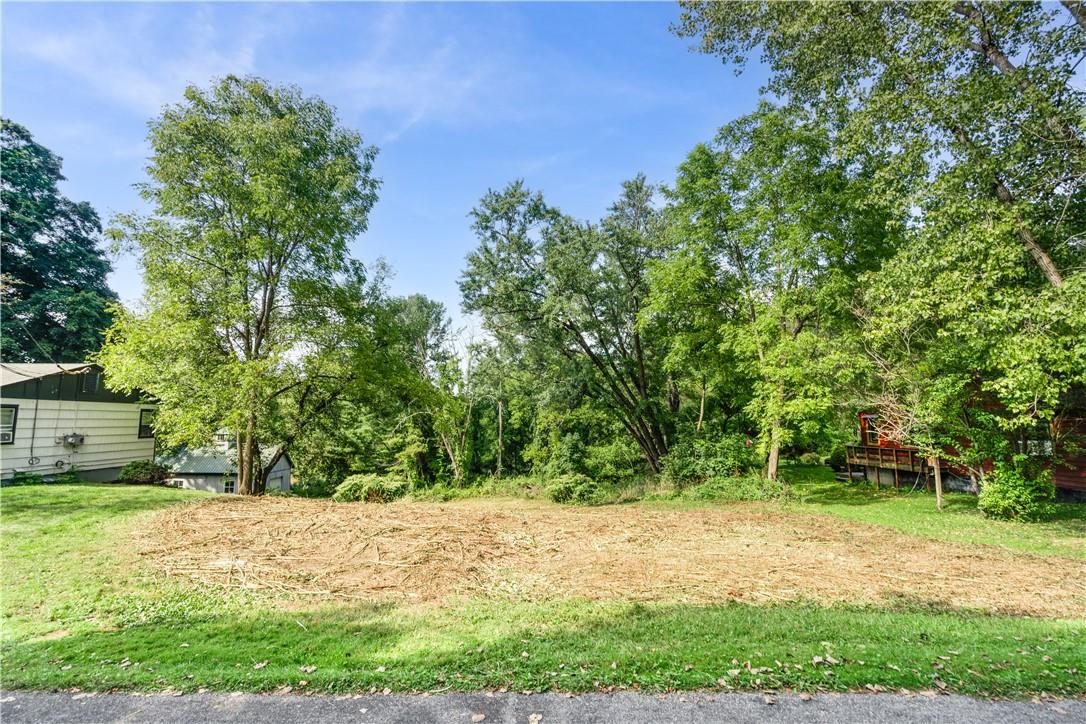 80 Midway Avenue Property Photo 15