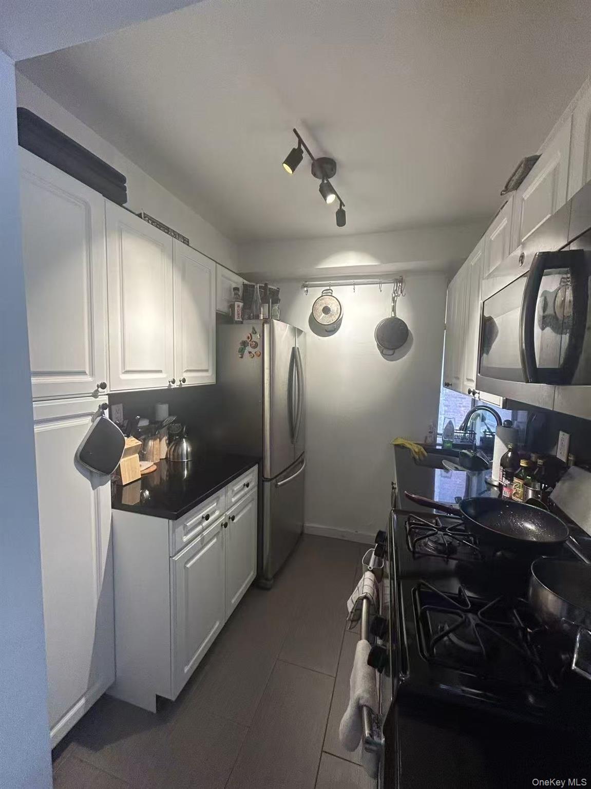 310 Lexington Avenue 5a Property Photo 4