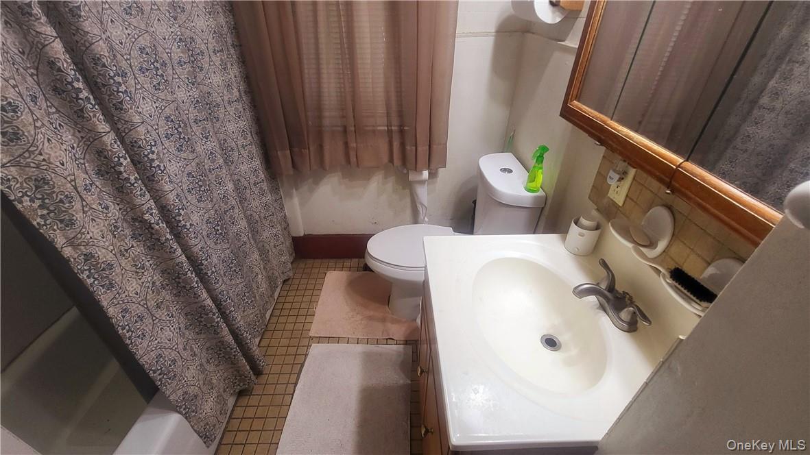 313 Mansion St Property Photo 13