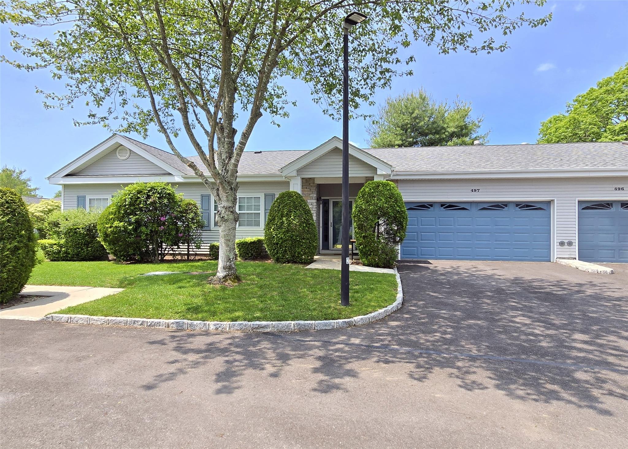 497 Oak Bluff Court Property Photo 1