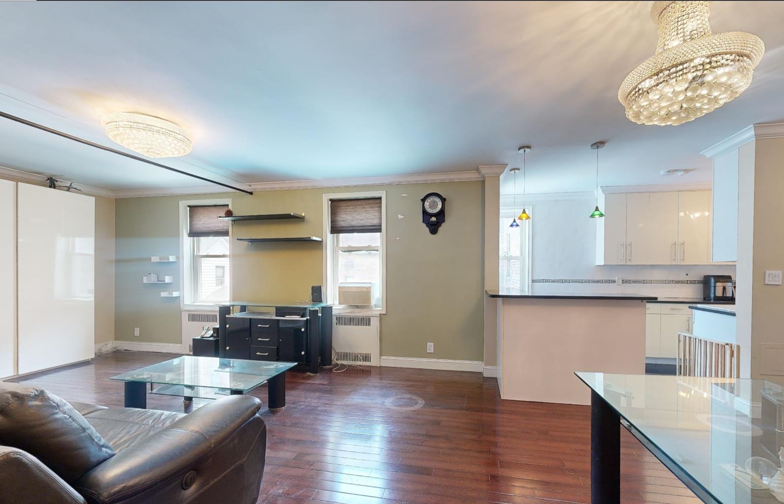 9410 64 Road B6 Property Photo 6