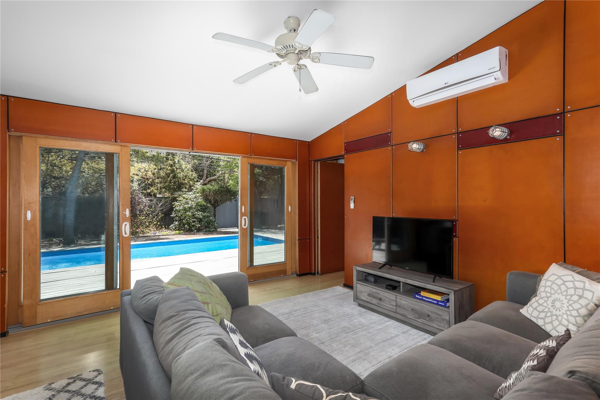 521 Fire Island Boulevard Property Photo 5