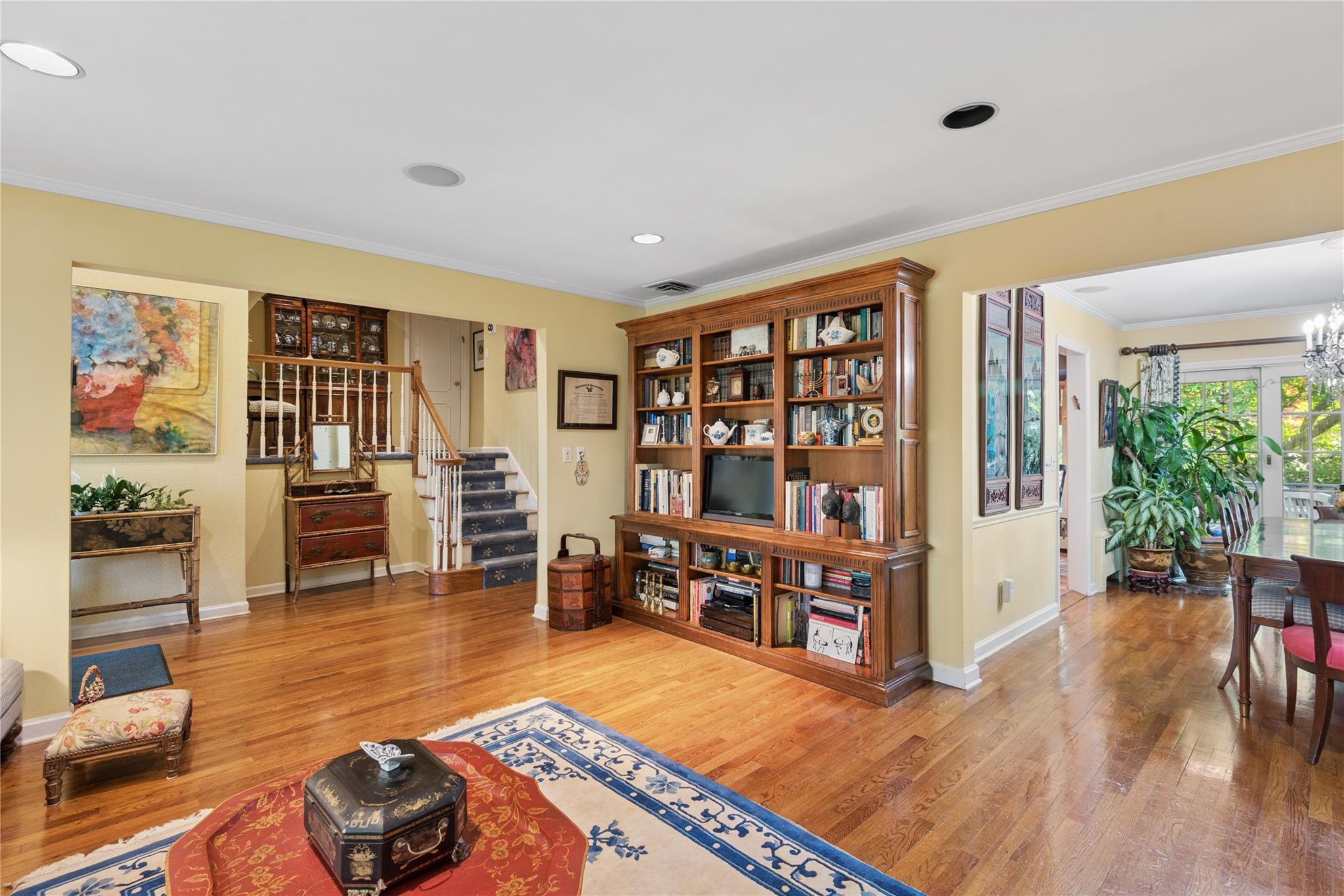 221 Somerset Drive Property Photo 21