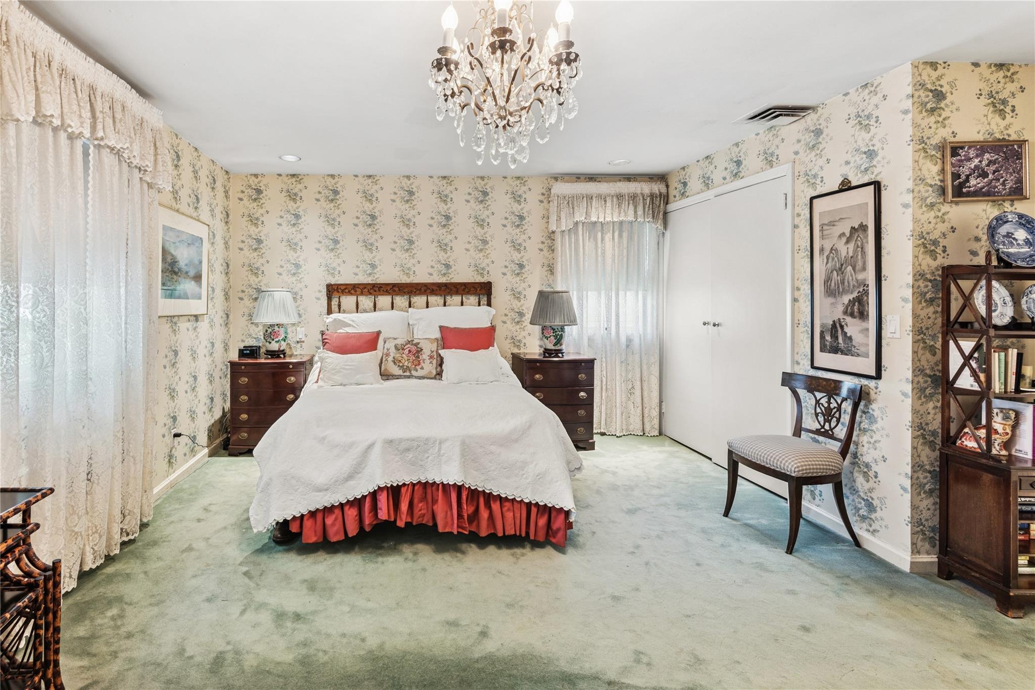 221 Somerset Drive Property Photo 25