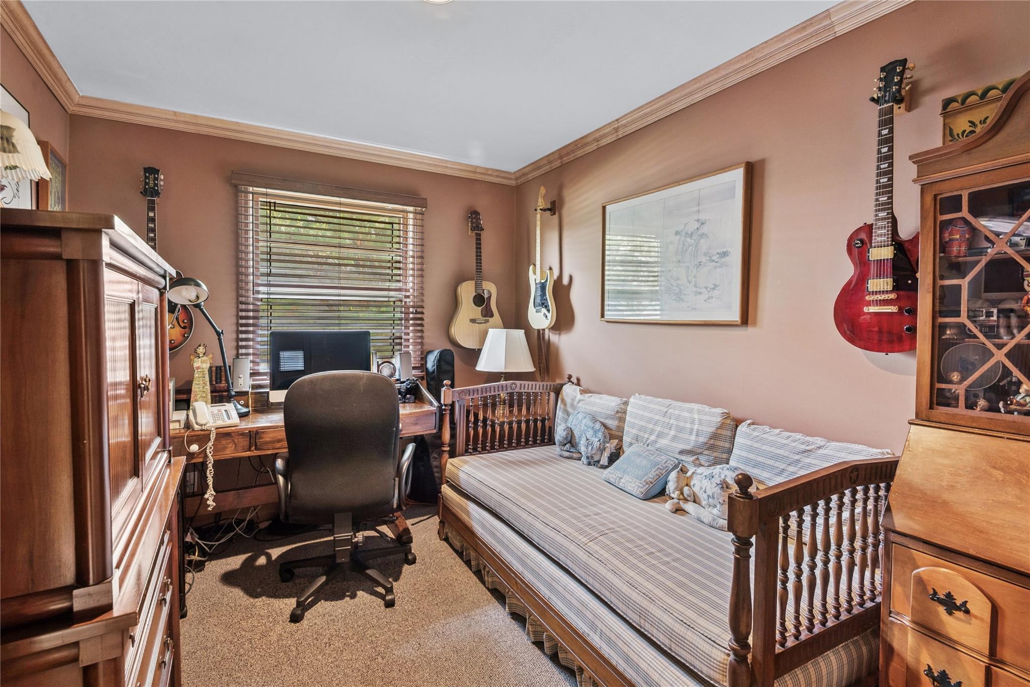 221 Somerset Drive Property Photo 26