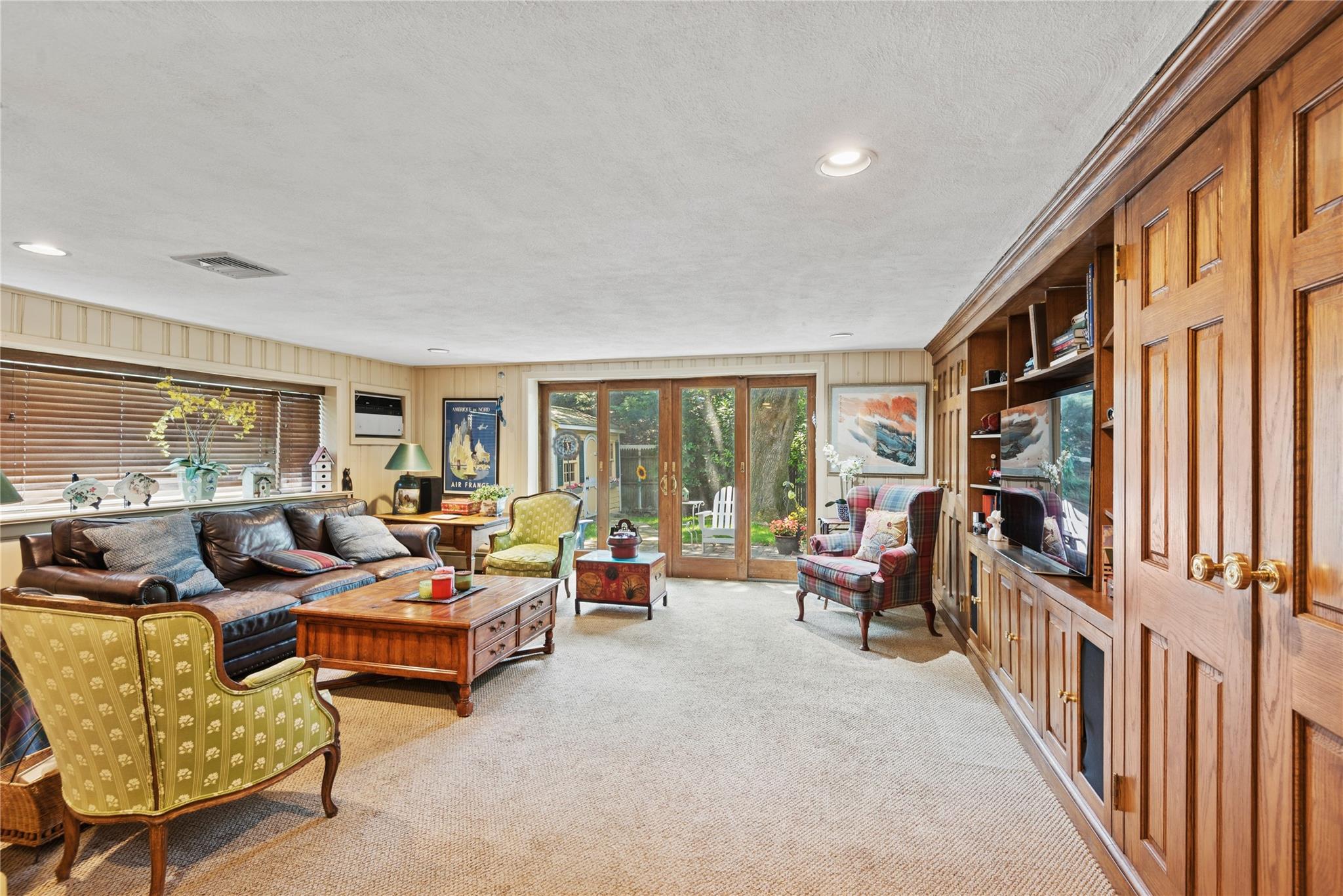 221 Somerset Drive Property Photo 33