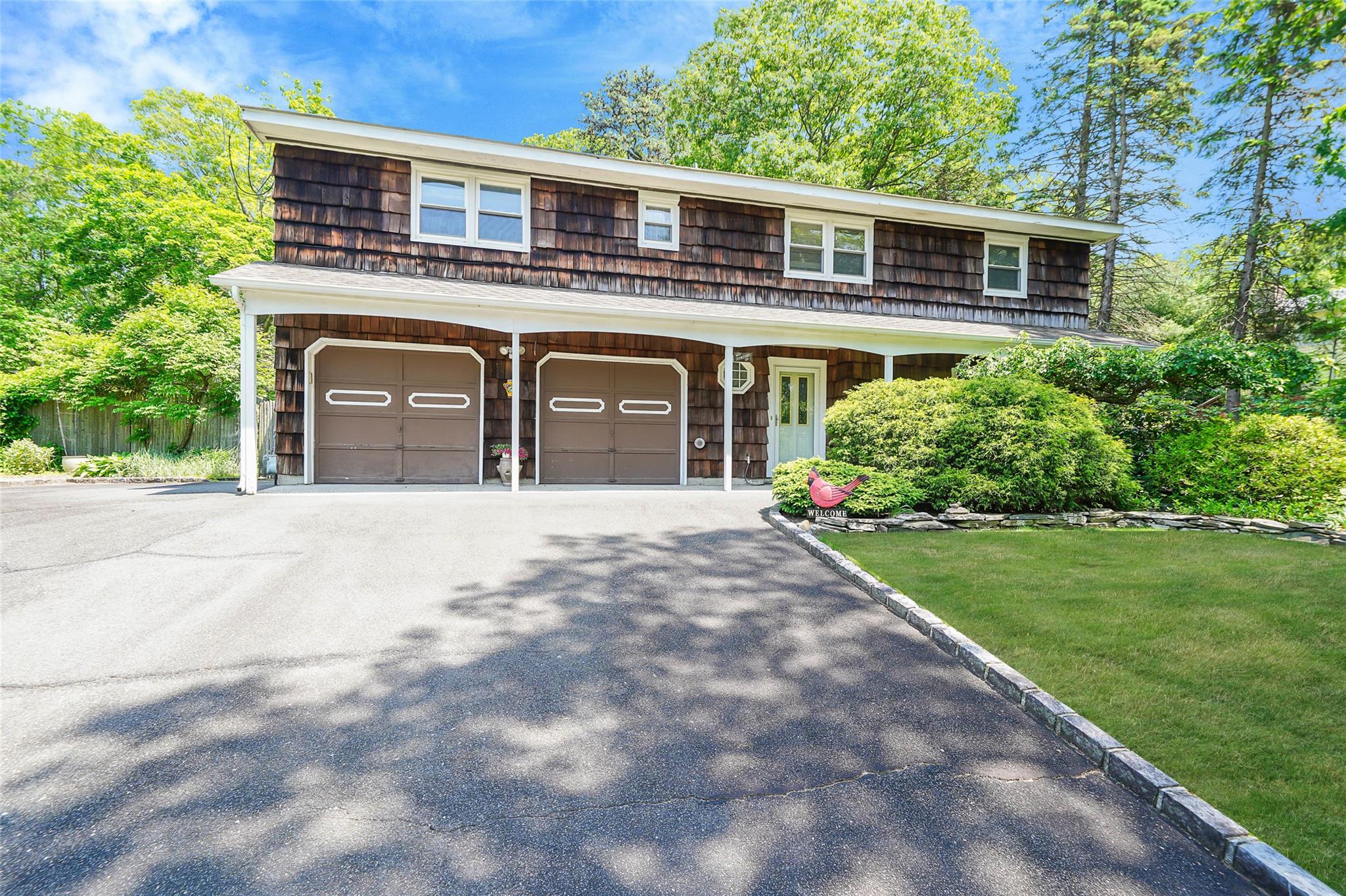 45 Radburn Dr Property Photo 1