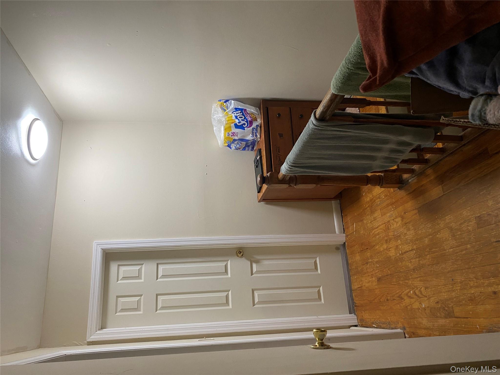 9 W Lincoln Street Property Photo 12