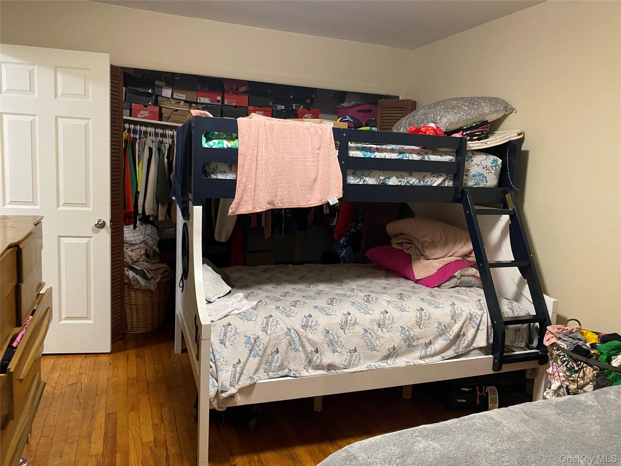 9 W Lincoln Street Property Photo 13