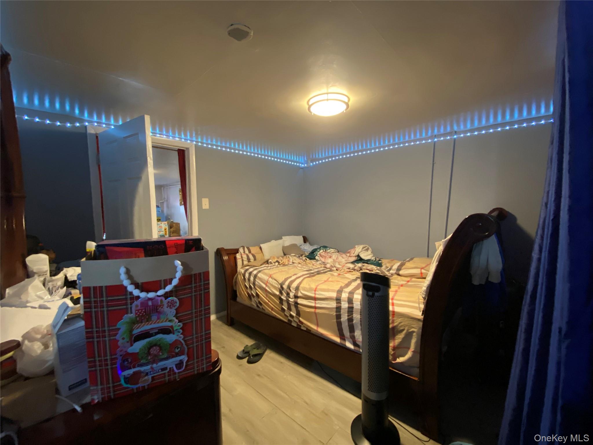 9 W Lincoln Street Property Photo 23