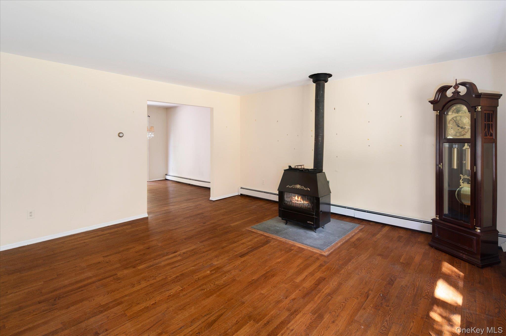 45 Laurelton Road Property Photo 6