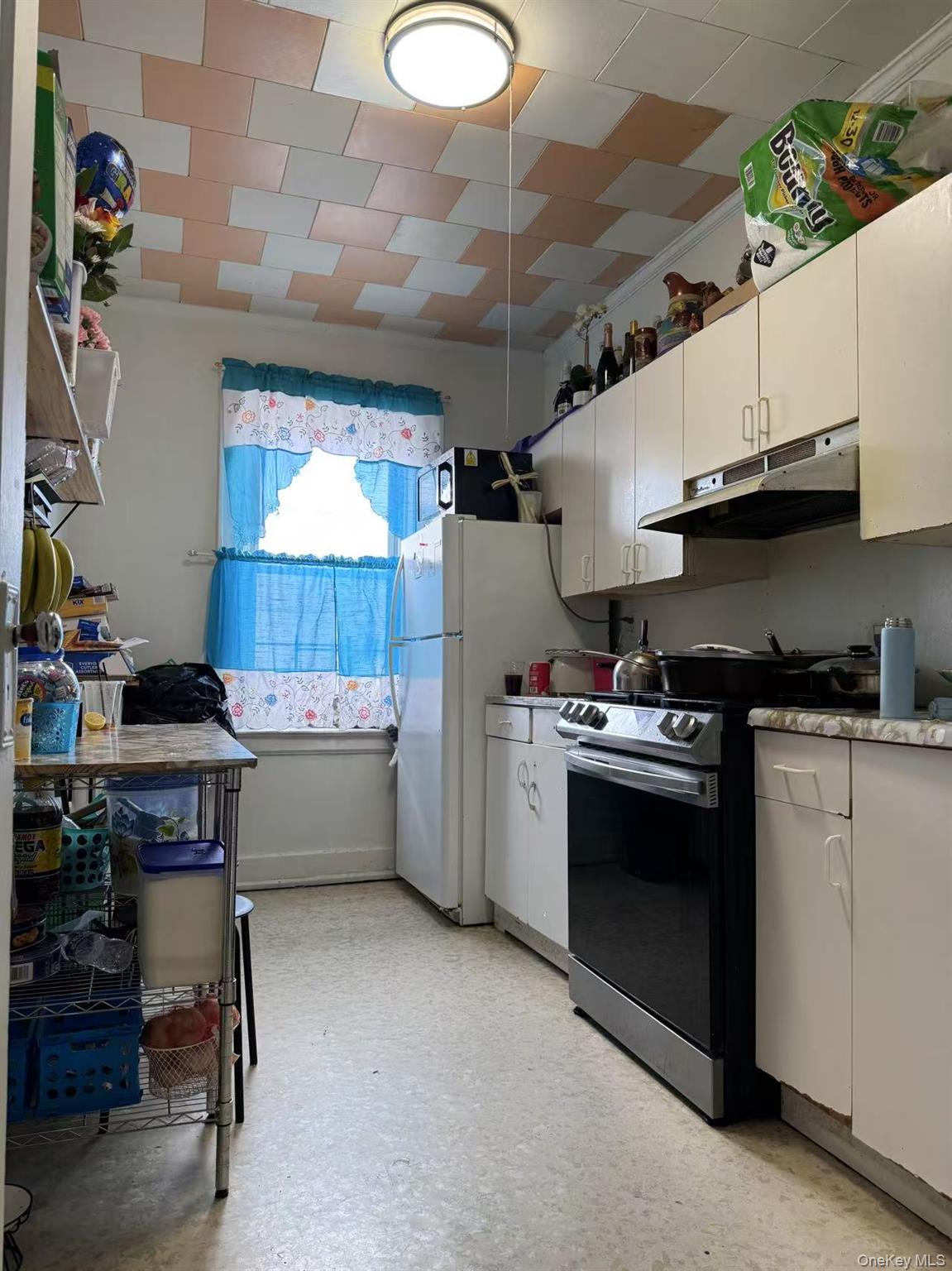 112-05 Rockaway Boulevard Property Photo 7