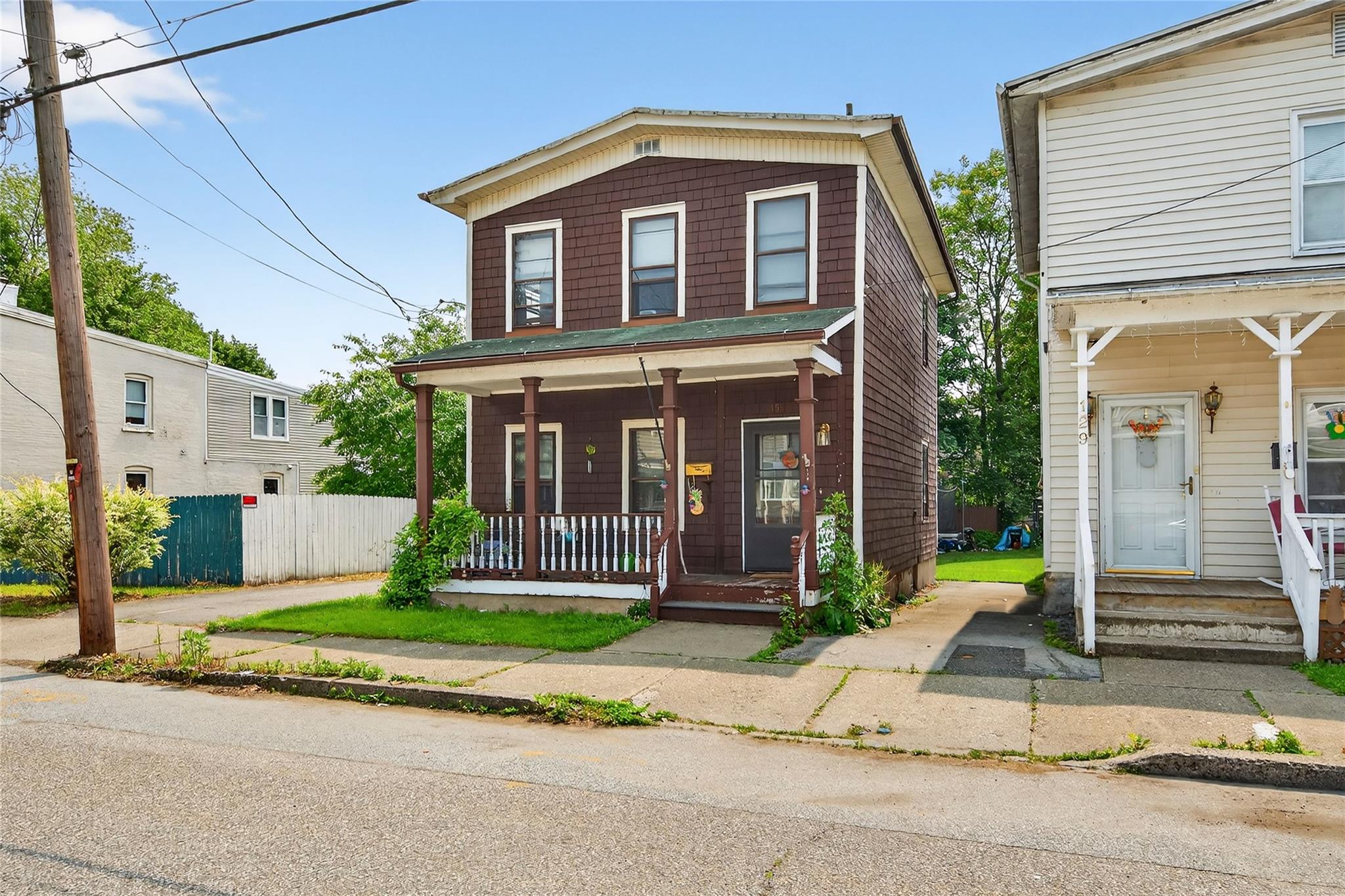 131 Front Street Property Photo 1