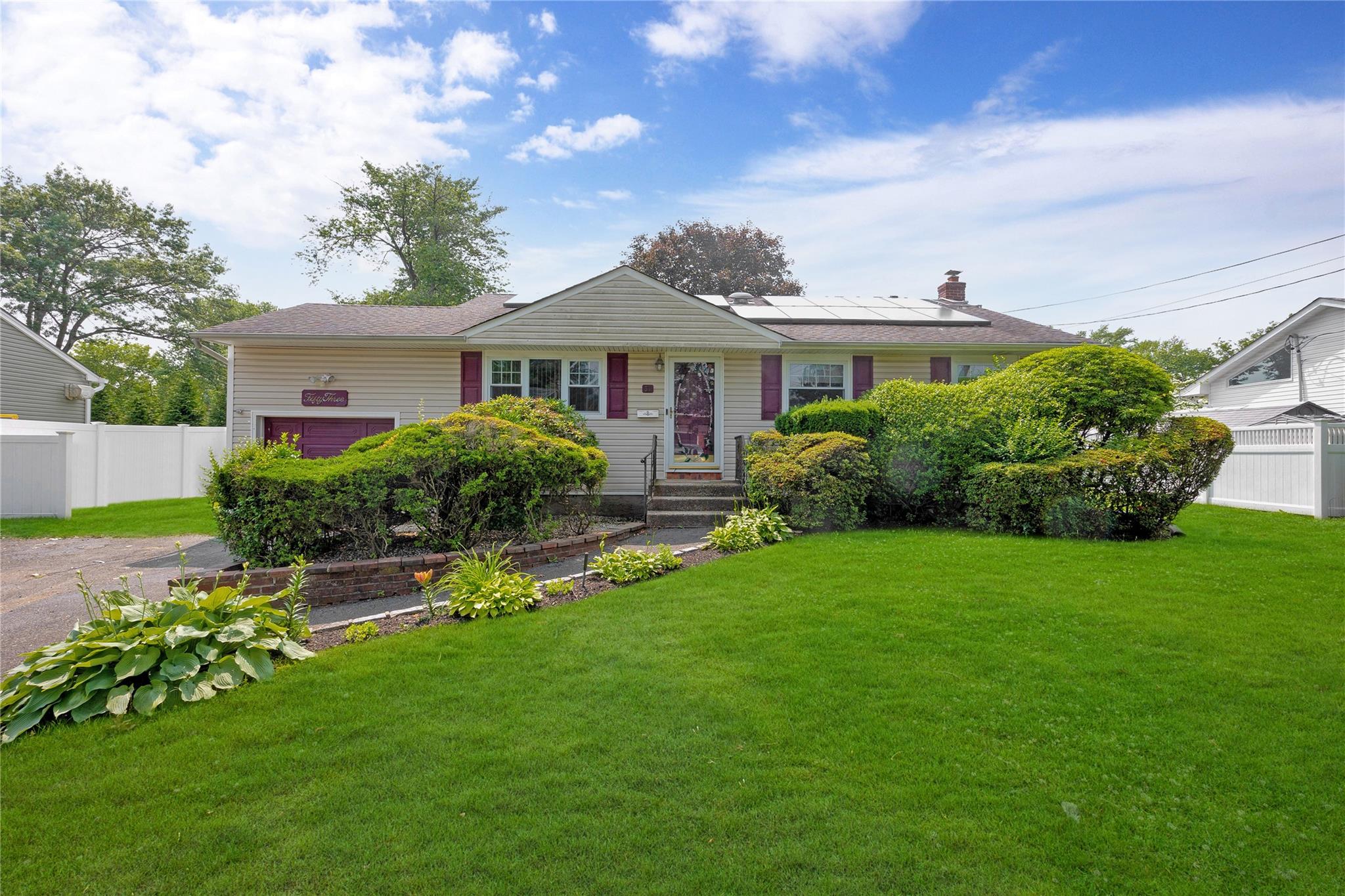 53 Wiltshire Drive Property Photo 1
