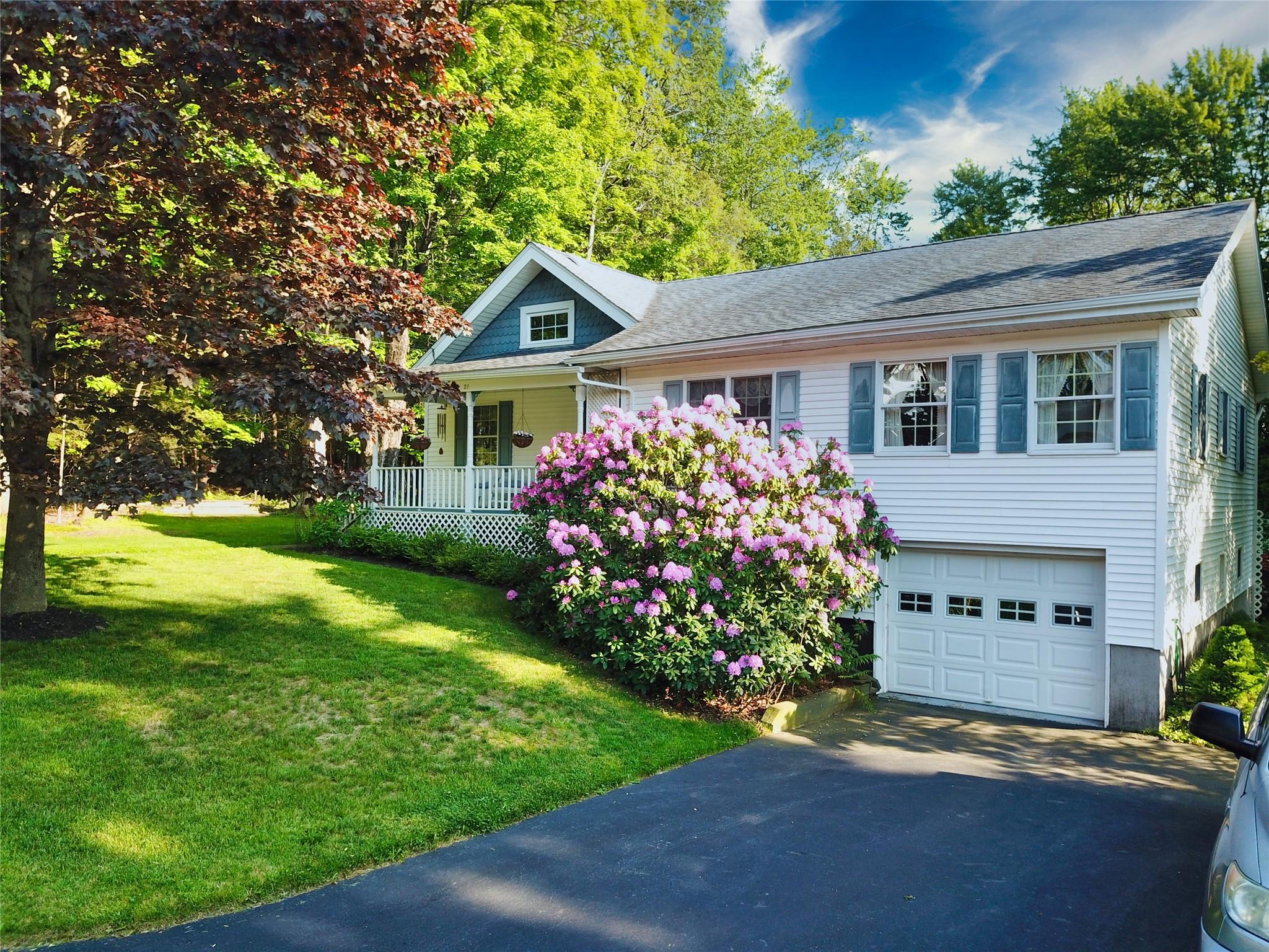 21 Woodland Avenue Property Photo 1