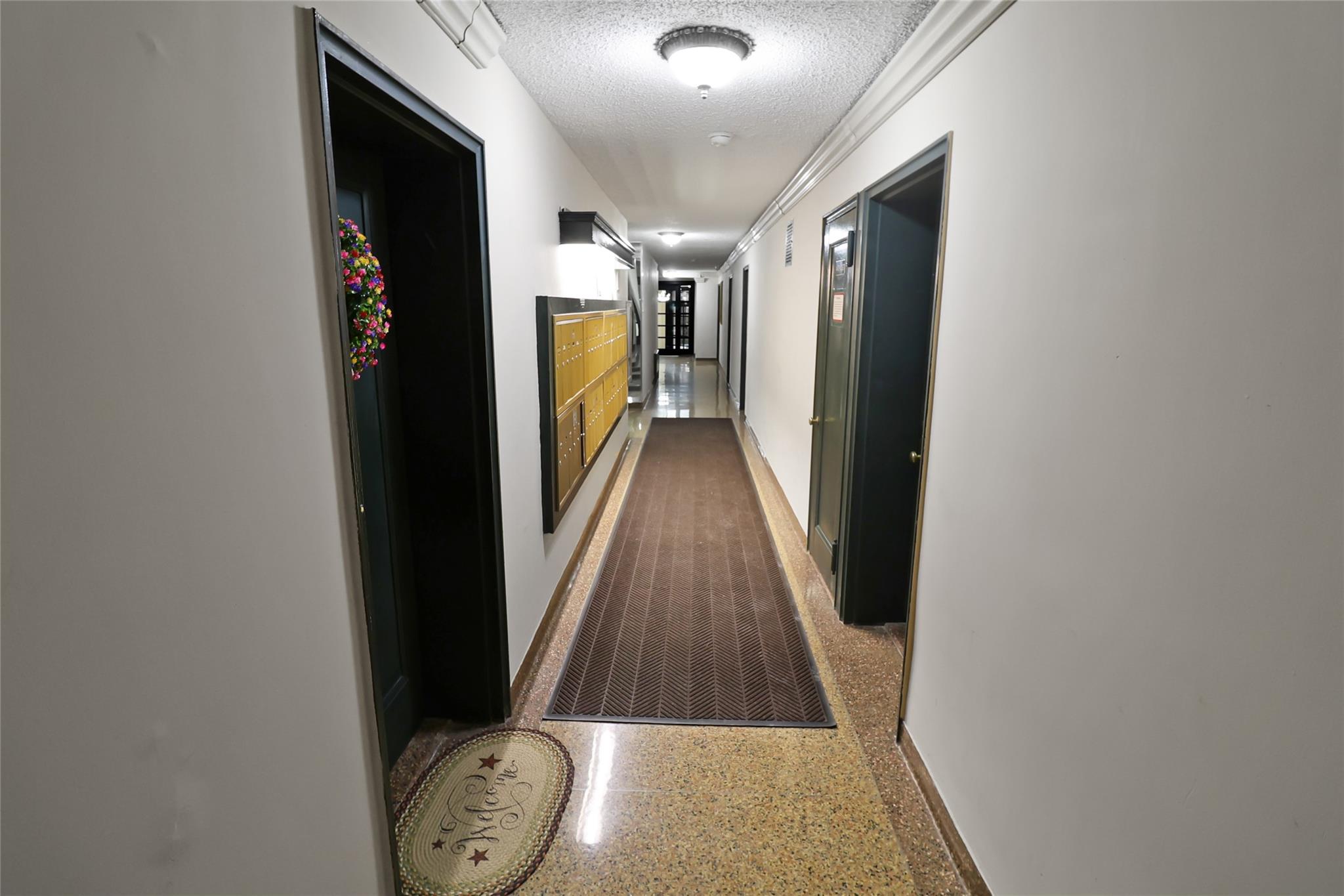 2105 Wallace Avenue 4a Property Photo 3
