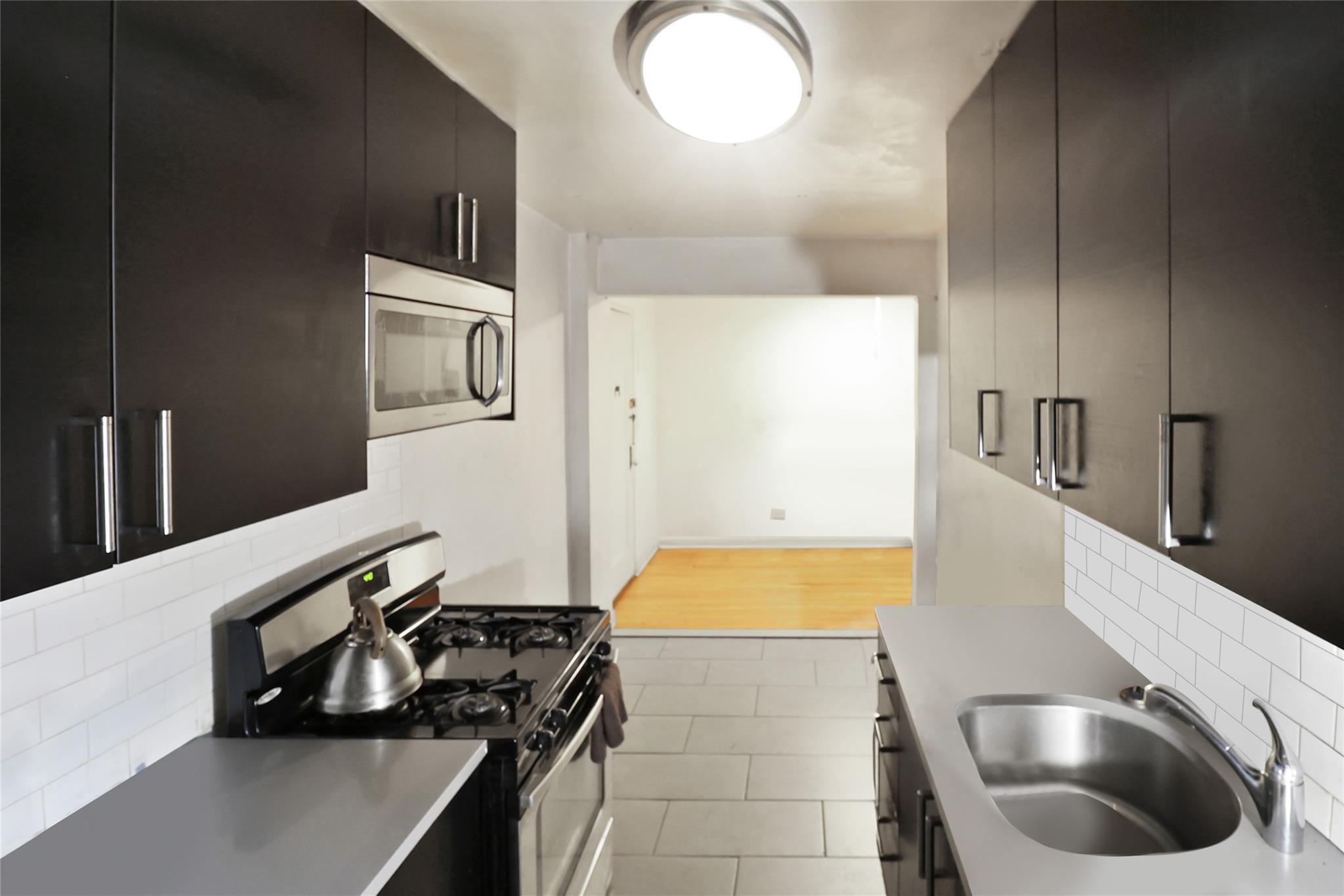2105 Wallace Avenue 4a Property Photo 10