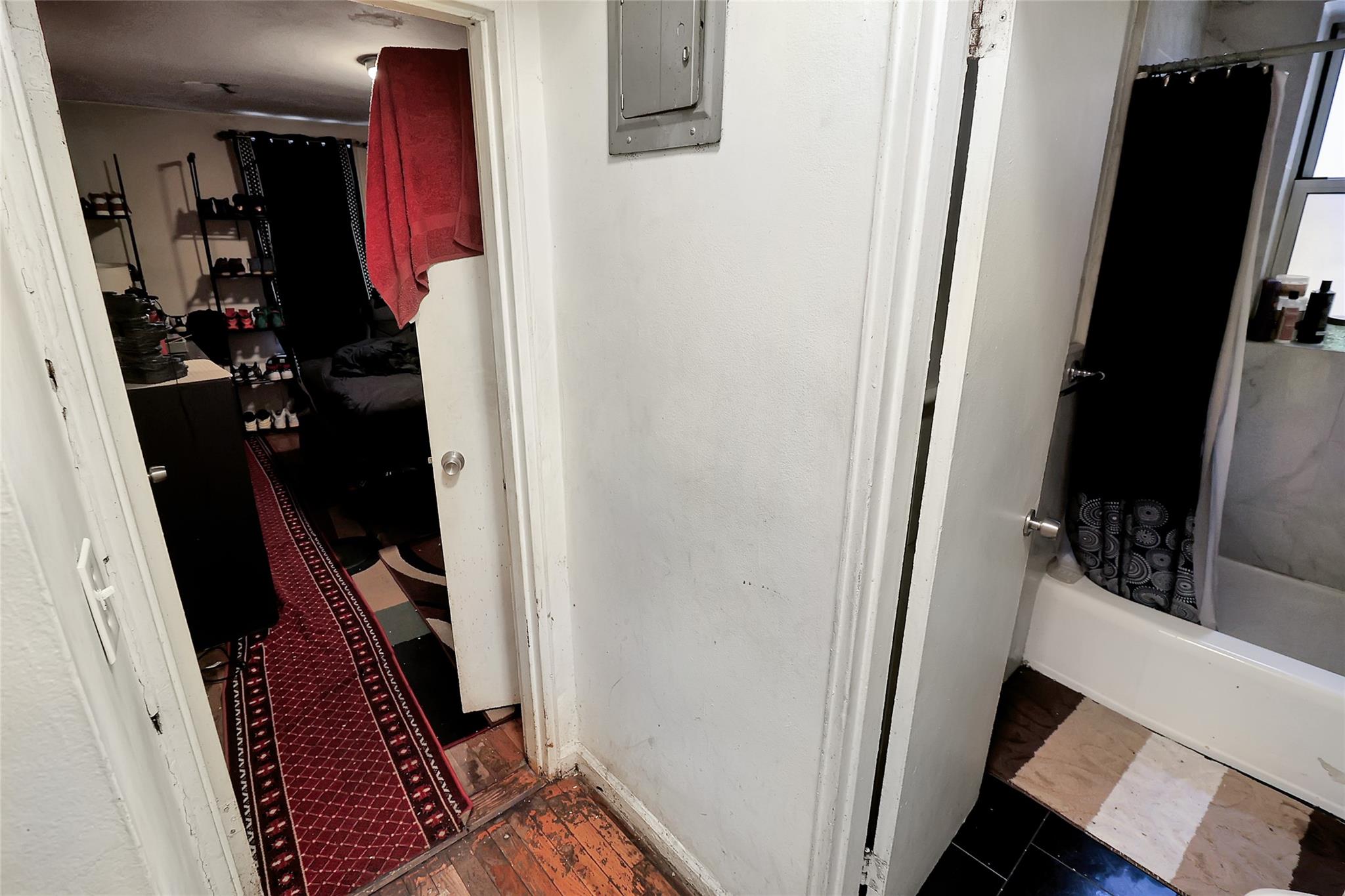 2105 Wallace Avenue 4a Property Photo 21