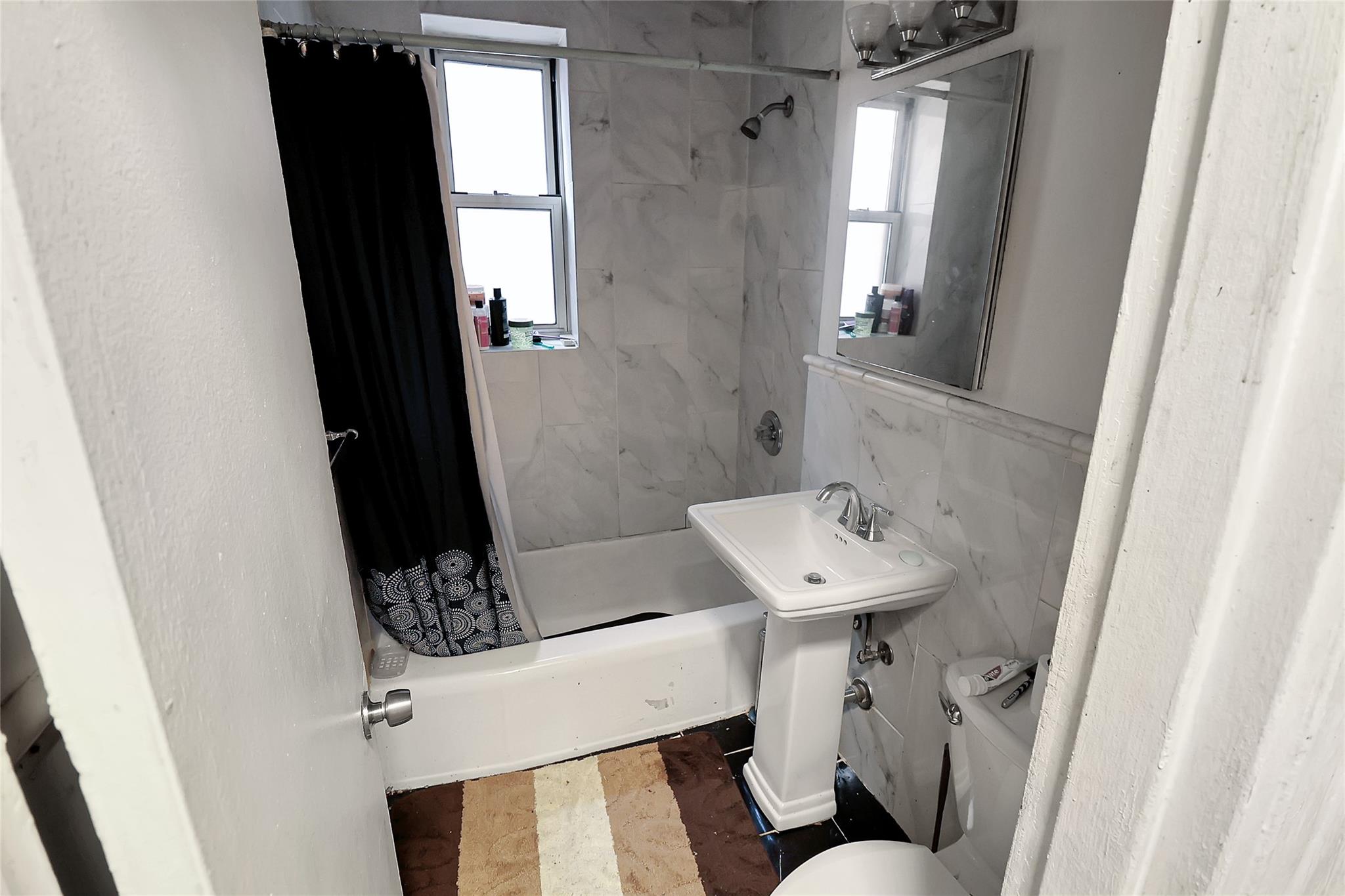 2105 Wallace Avenue 4a Property Photo 23
